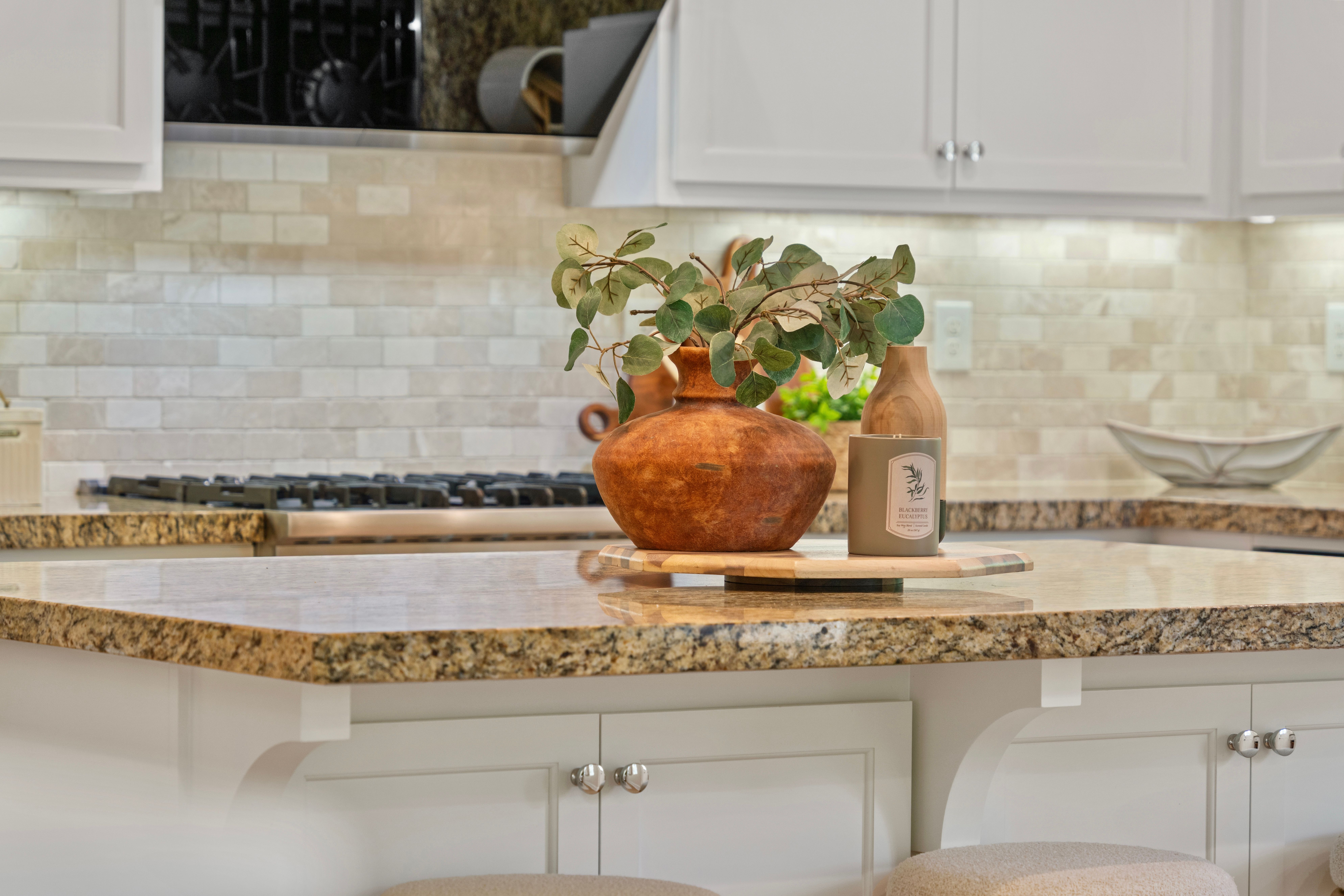  Stunningly Remodeled Craftsman with Top-Rated Warm Springs Schools - 物件實景