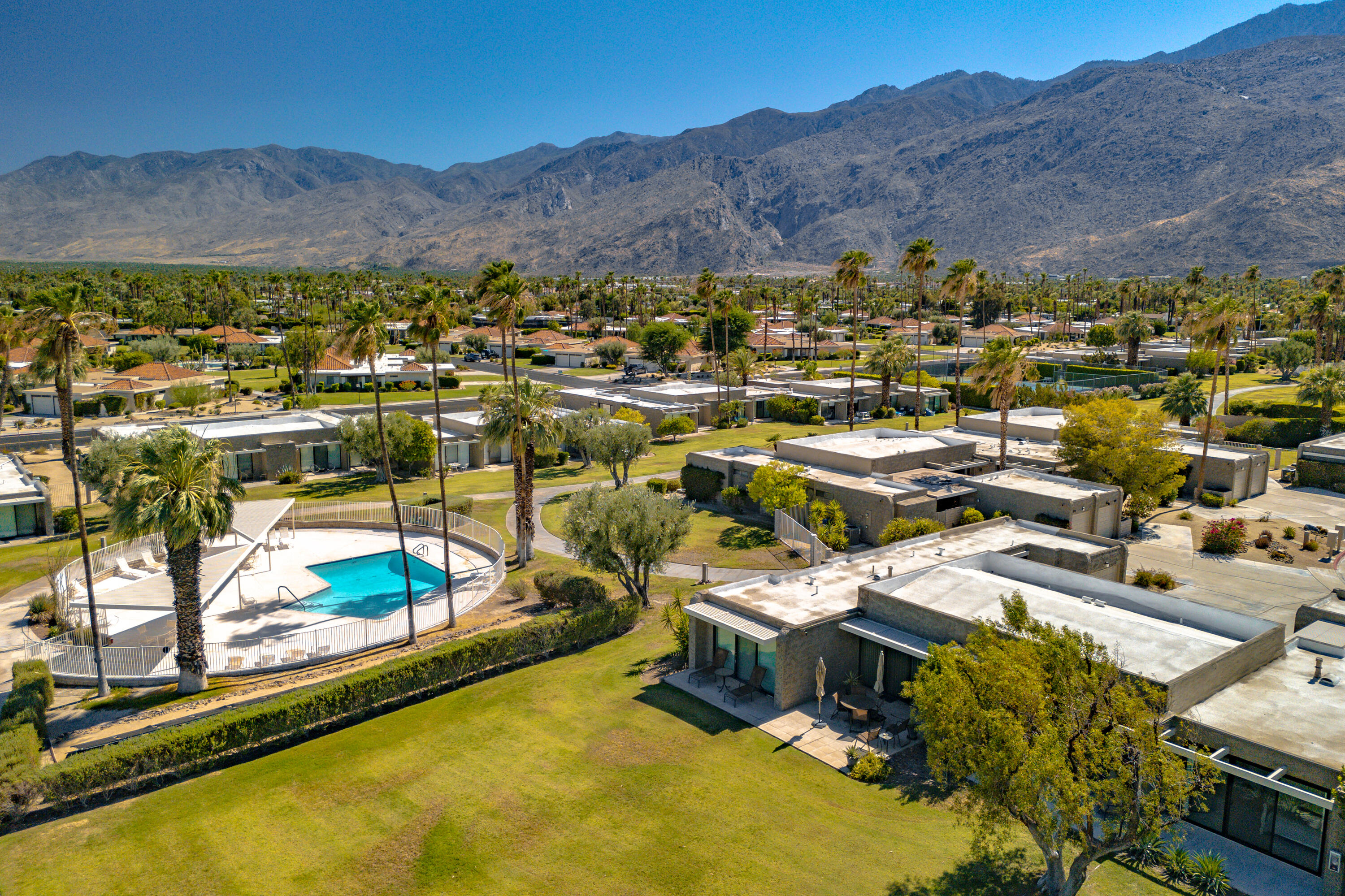 Palm Springs, California, 92262, United States, 2 Bedrooms Bedrooms, ,2 BathroomsBathrooms,Residential,For Sale,1890767