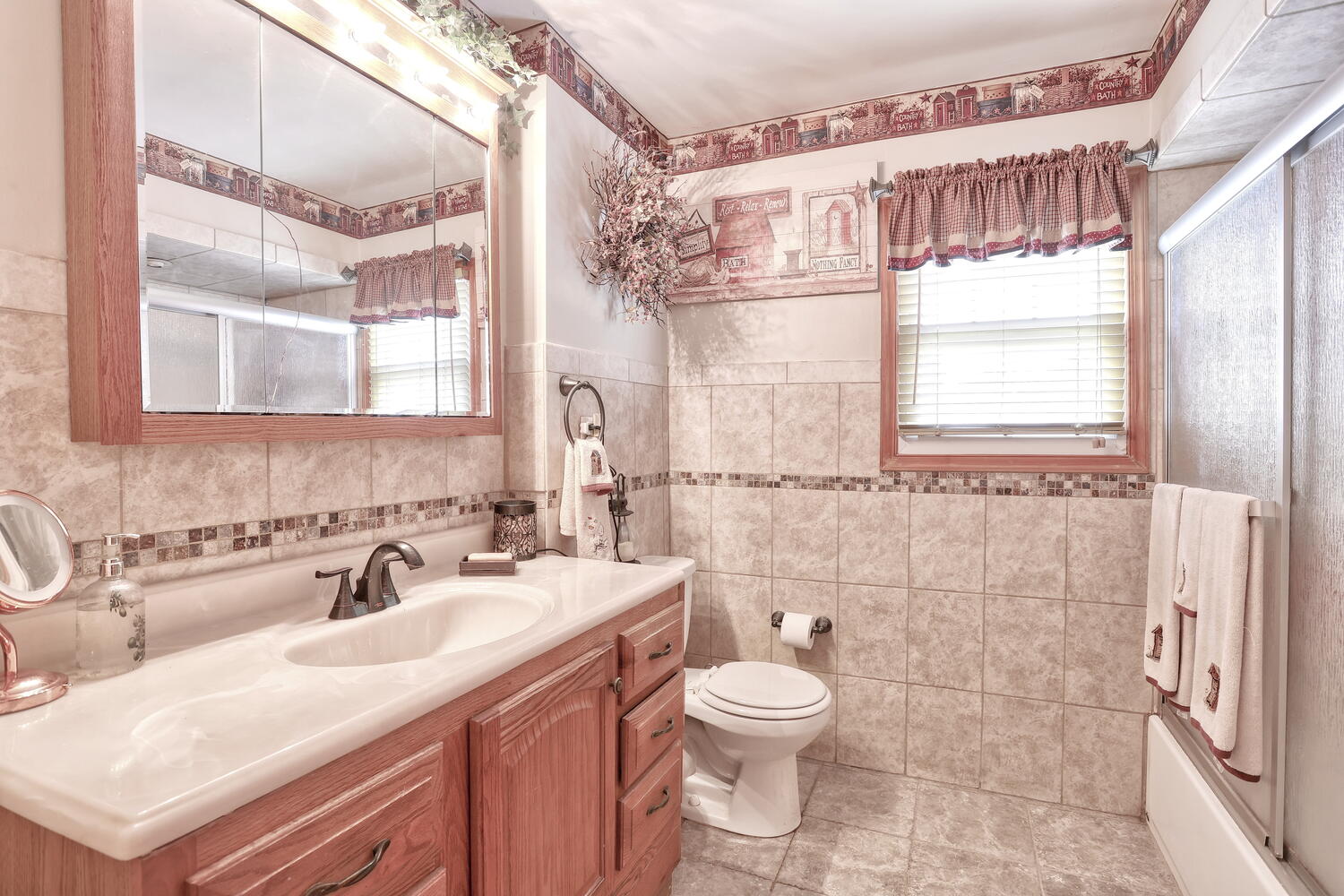 Clifton, New Jersey, 07011, United States, 2 Bedrooms Bedrooms, ,2 BathroomsBathrooms,Residential,For Sale,1975709