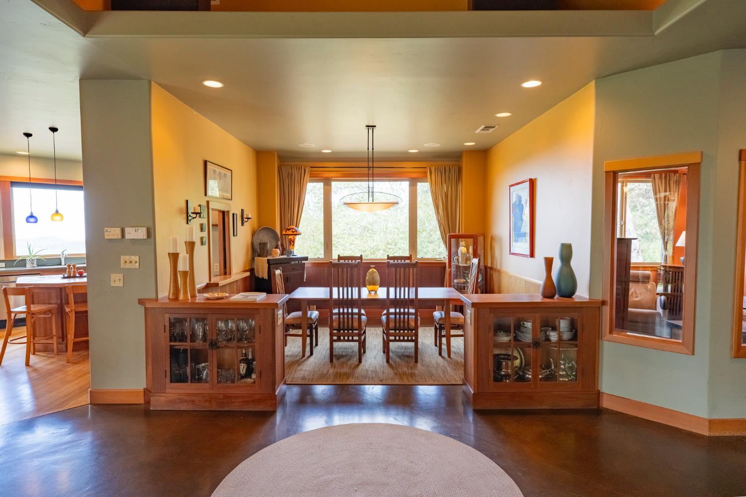 Nevada City, California, 95959, United States, 3 Bedrooms Bedrooms, ,3 BathroomsBathrooms,Residential,For Sale,1987910