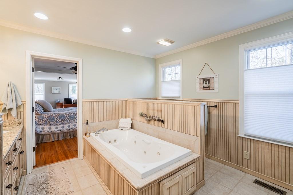 DALTON, Georgia, 30720, United States, 4 Bedrooms Bedrooms, ,3 BathroomsBathrooms,Residential,For Sale,1695923