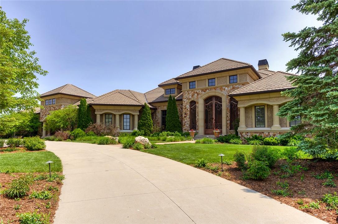 Ankeny, Iowa, 50021, United States, 4 Bedrooms Bedrooms, ,7 BathroomsBathrooms,Residential,For Sale,1697881