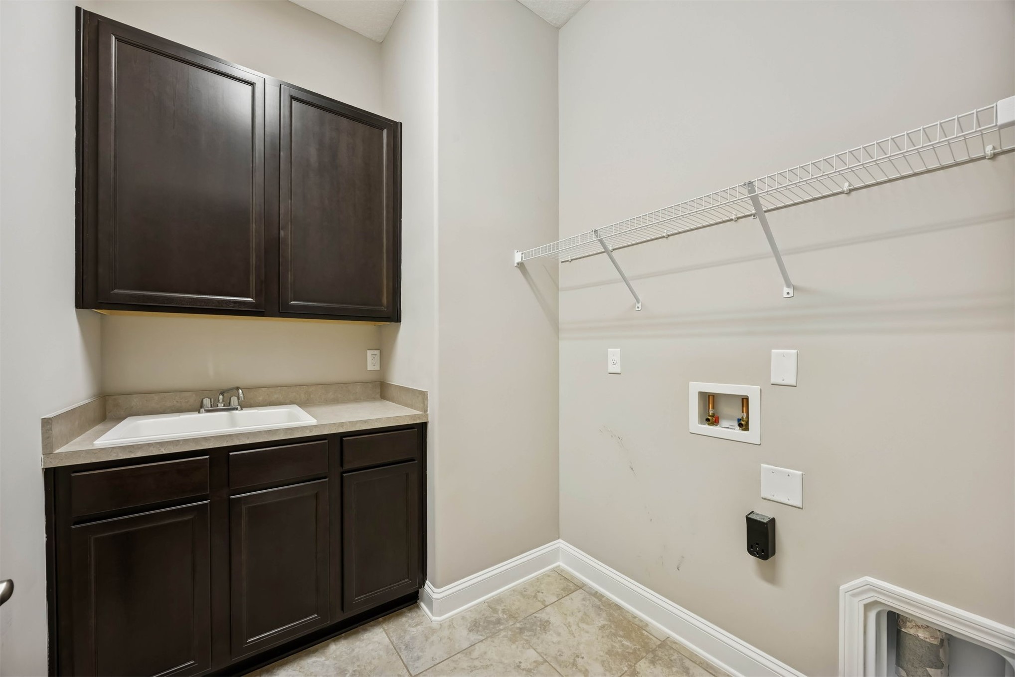 Fernandina Beach, Florida, 32034, United States, 4 Bedrooms Bedrooms, ,3 BathroomsBathrooms,Residential,For Sale,2022820