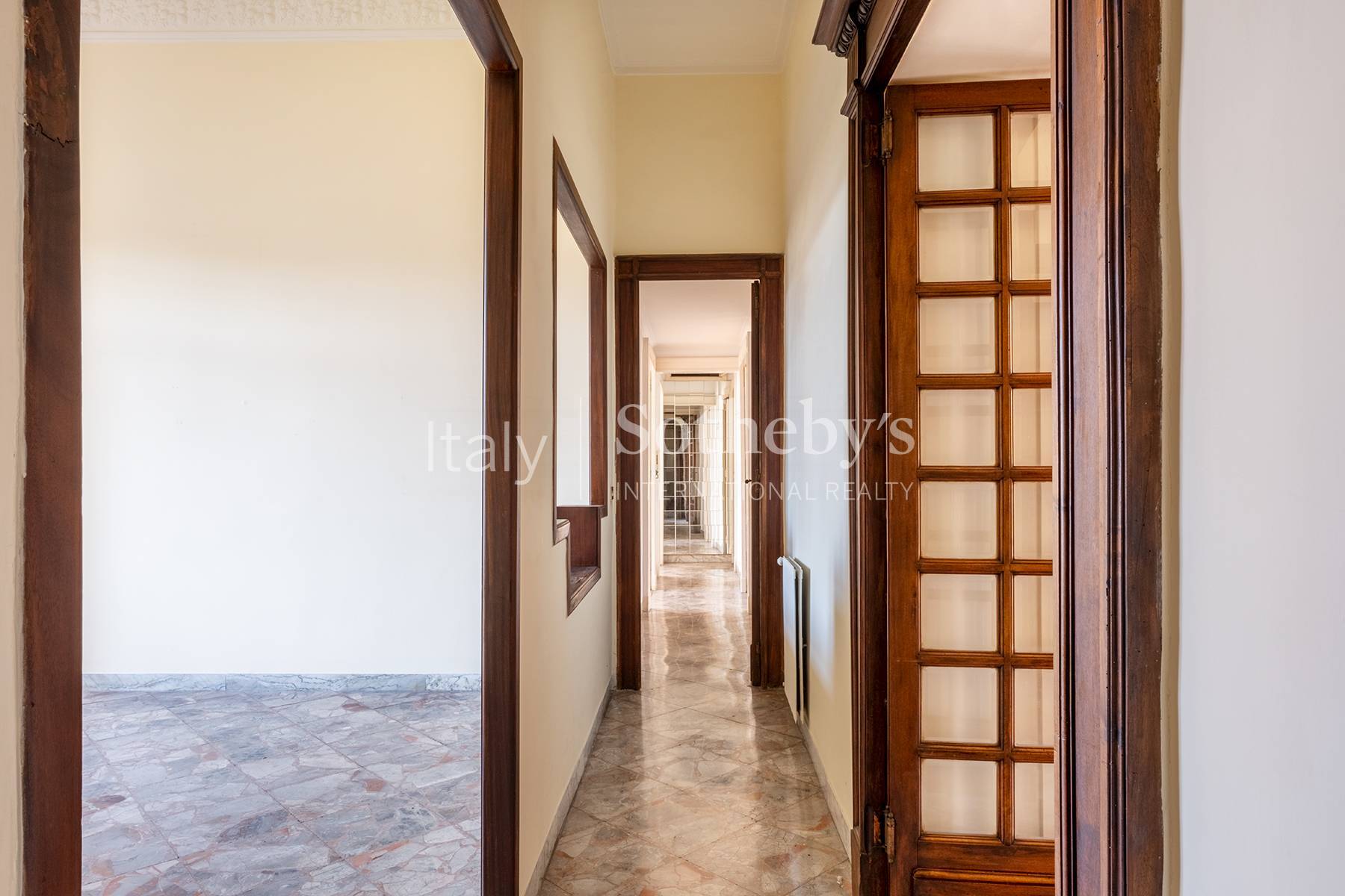  Spacious apartment in the heart of Chiaia - 物件實景