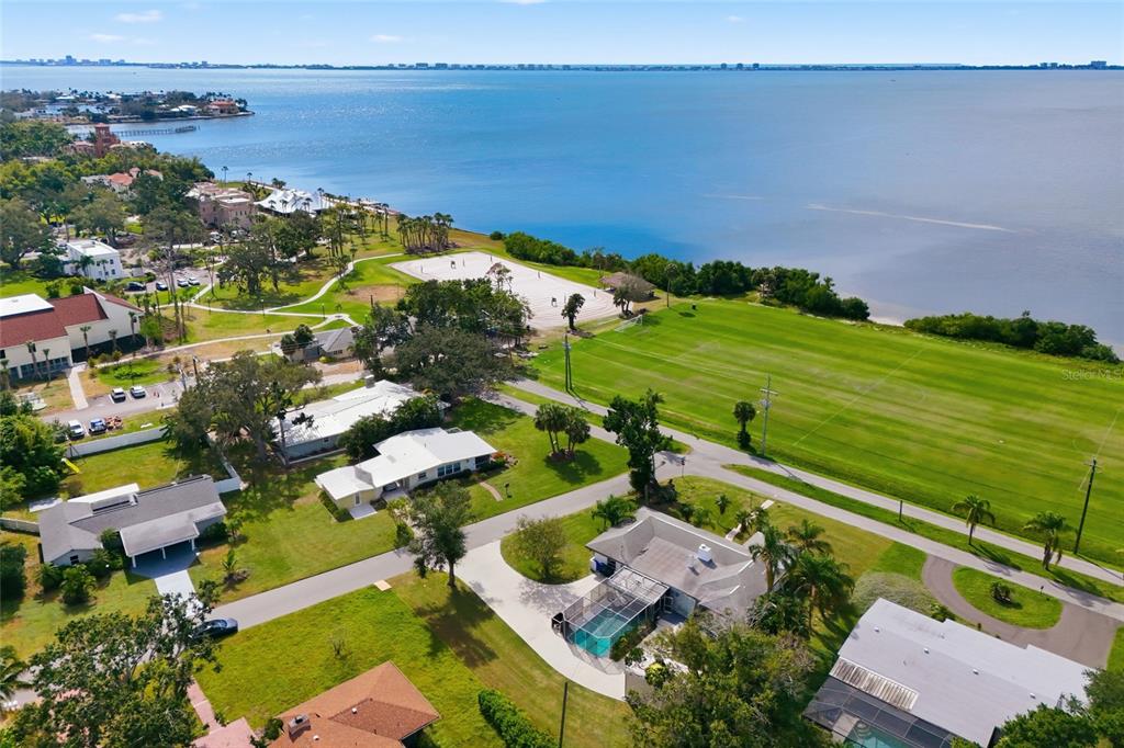 Sarasota, Florida, 34243, United States, 2 Bedrooms Bedrooms, ,2 BathroomsBathrooms,Residential,For Sale,1989484