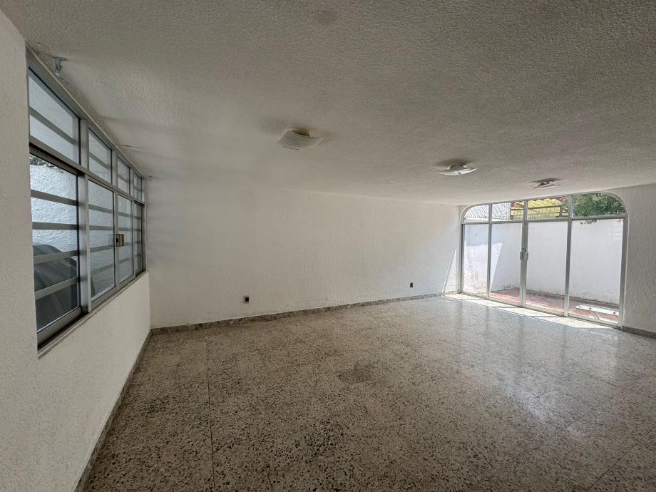 Tlalnepantla de Baz, Estado de méxico, 54050, Mexico, 3 Bedrooms Bedrooms, ,1 BathroomBathrooms,Residential,For Sale,1941924