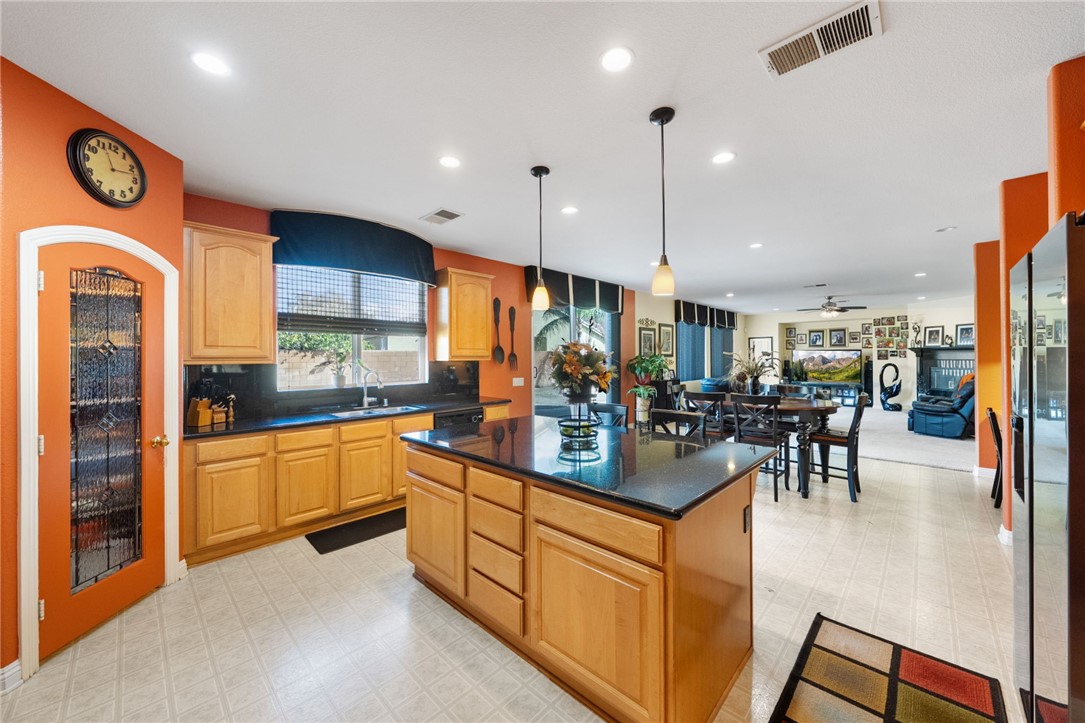 Eastvale, California, 91752, United States, 5 Bedrooms Bedrooms, ,5 BathroomsBathrooms,Residential,For Sale,1995400