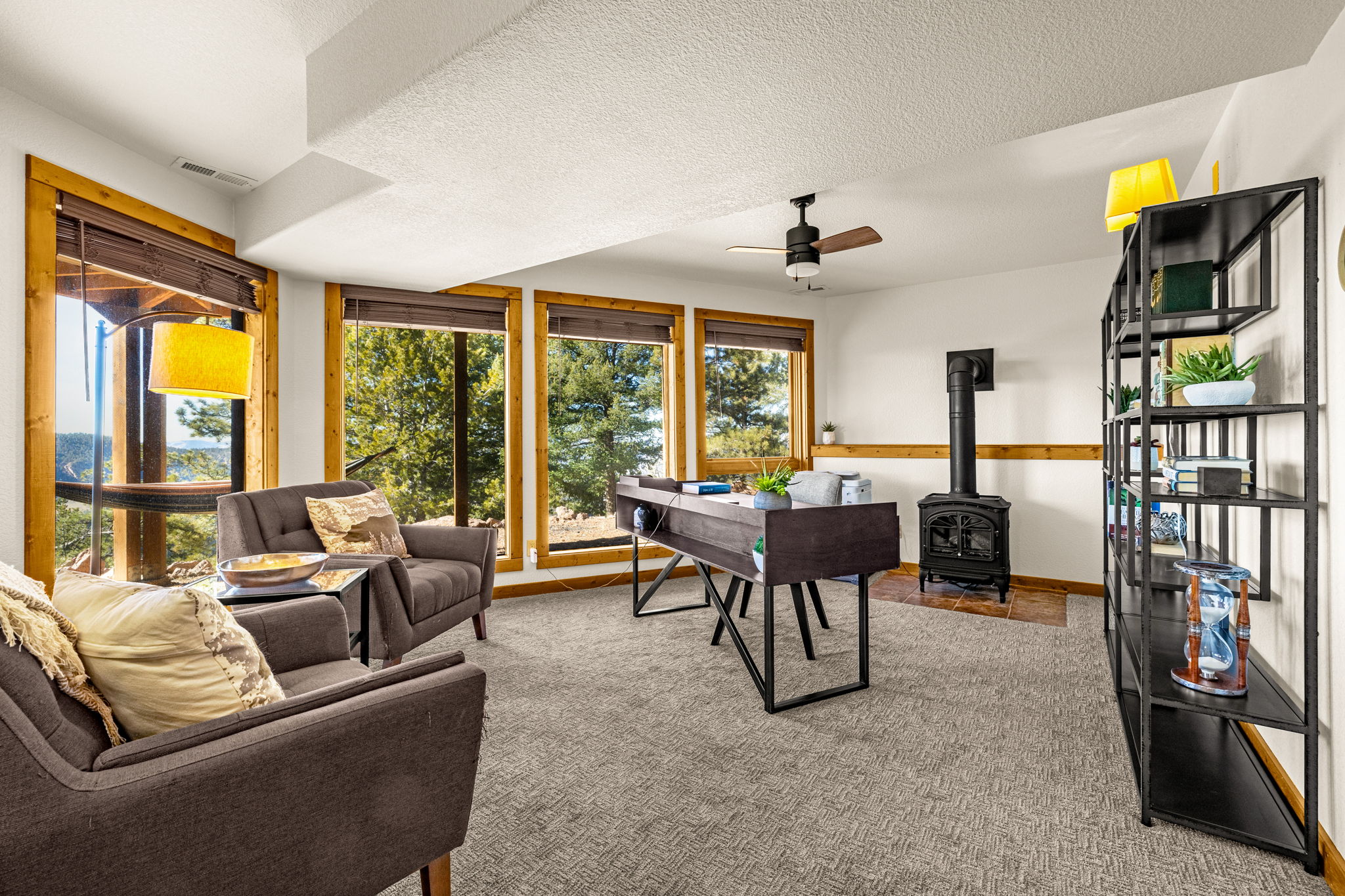 Cripple Creek, Colorado, 80813, United States, 3 Bedrooms Bedrooms, ,3 BathroomsBathrooms,Residential,For Sale,1997050