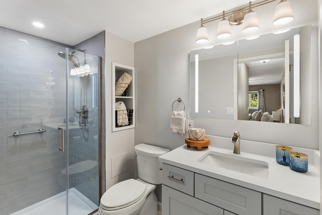 Peabody, Massachusetts, 01940, United States, 2 Bedrooms Bedrooms, ,3 BathroomsBathrooms,Residential,For Sale,1989957