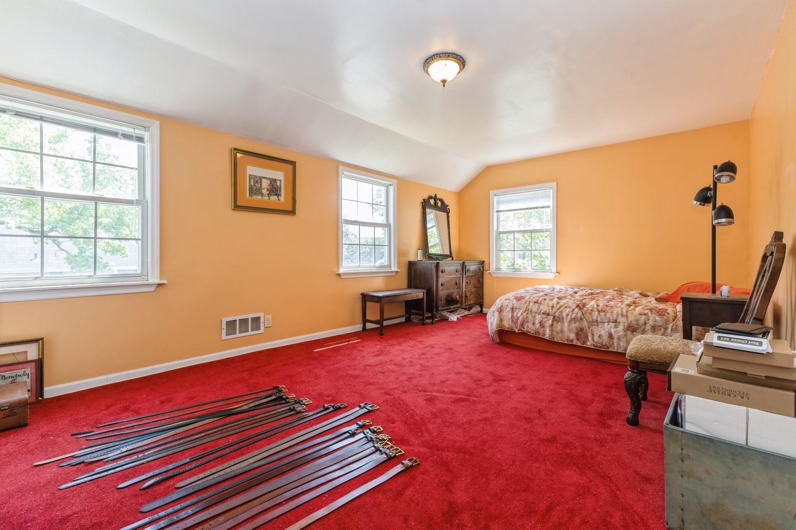 Beechhurst, New York, 11357, United States, 3 Bedrooms Bedrooms, ,2 BathroomsBathrooms,Residential,For Sale,1846806