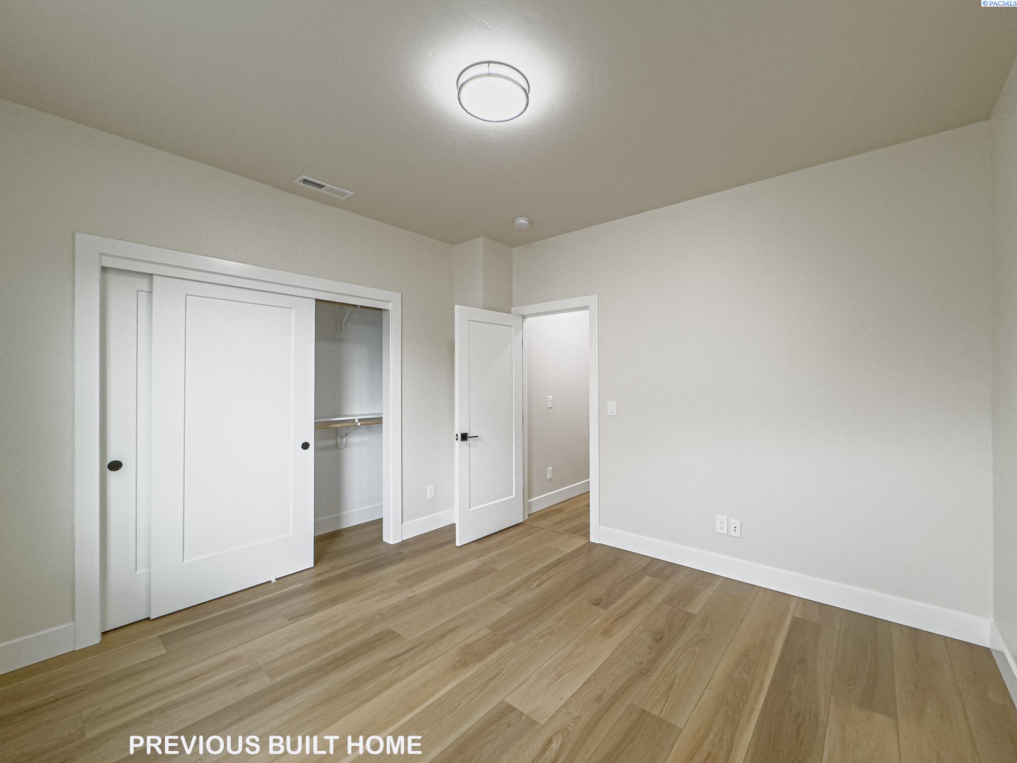Richland, Washington, 99352, United States, 4 Bedrooms Bedrooms, ,3 BathroomsBathrooms,Residential,For Sale,1918279