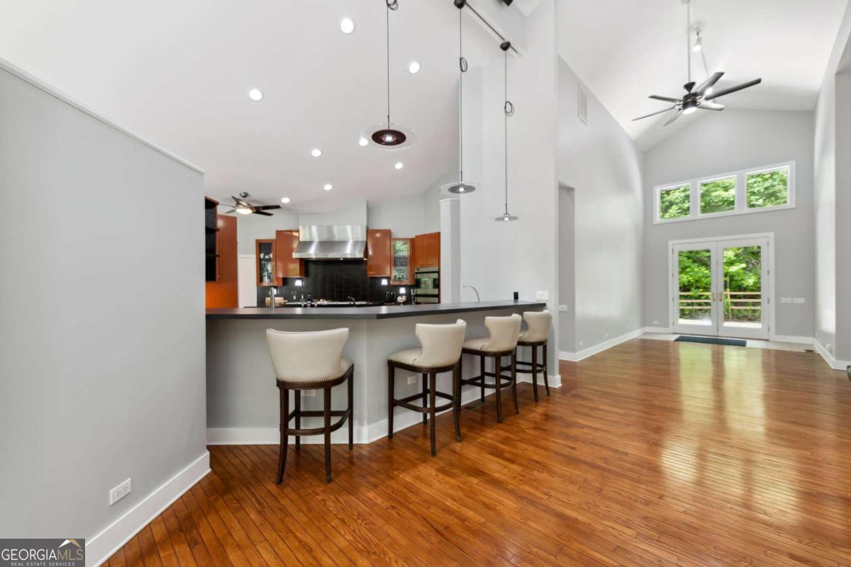 Ellijay, Georgia, 30540, United States, 5 Bedrooms Bedrooms, ,5 BathroomsBathrooms,Residential,For Sale,2016295