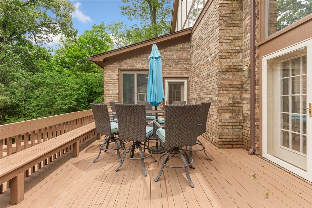 Harrison, Arkansas, 72601, United States, 7 Bedrooms Bedrooms, ,5 BathroomsBathrooms,Residential,For Sale,1850166