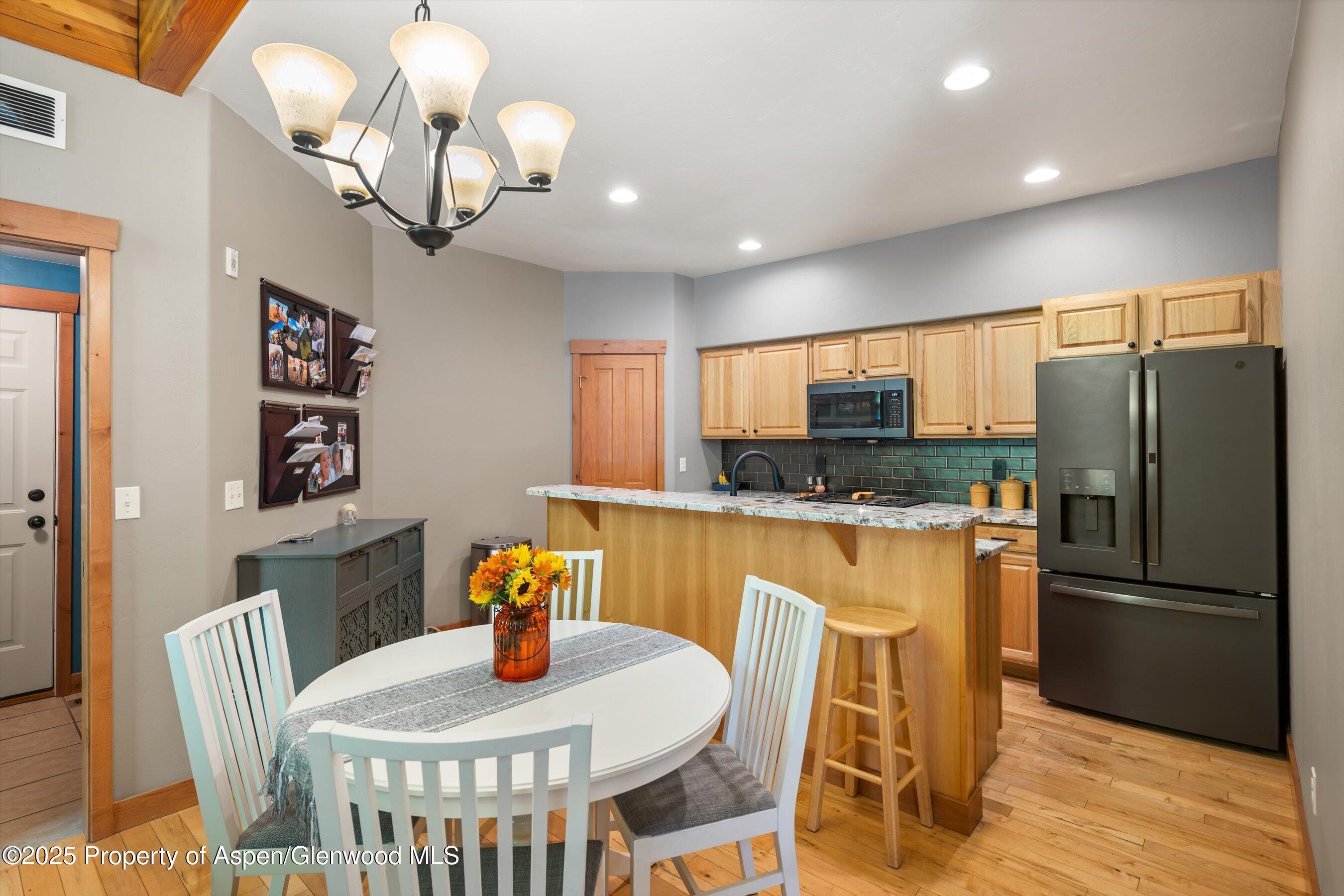 Glenwood Springs, Colorado, 81601, United States, 3 Bedrooms Bedrooms, ,3 BathroomsBathrooms,Residential,For Sale,1874511