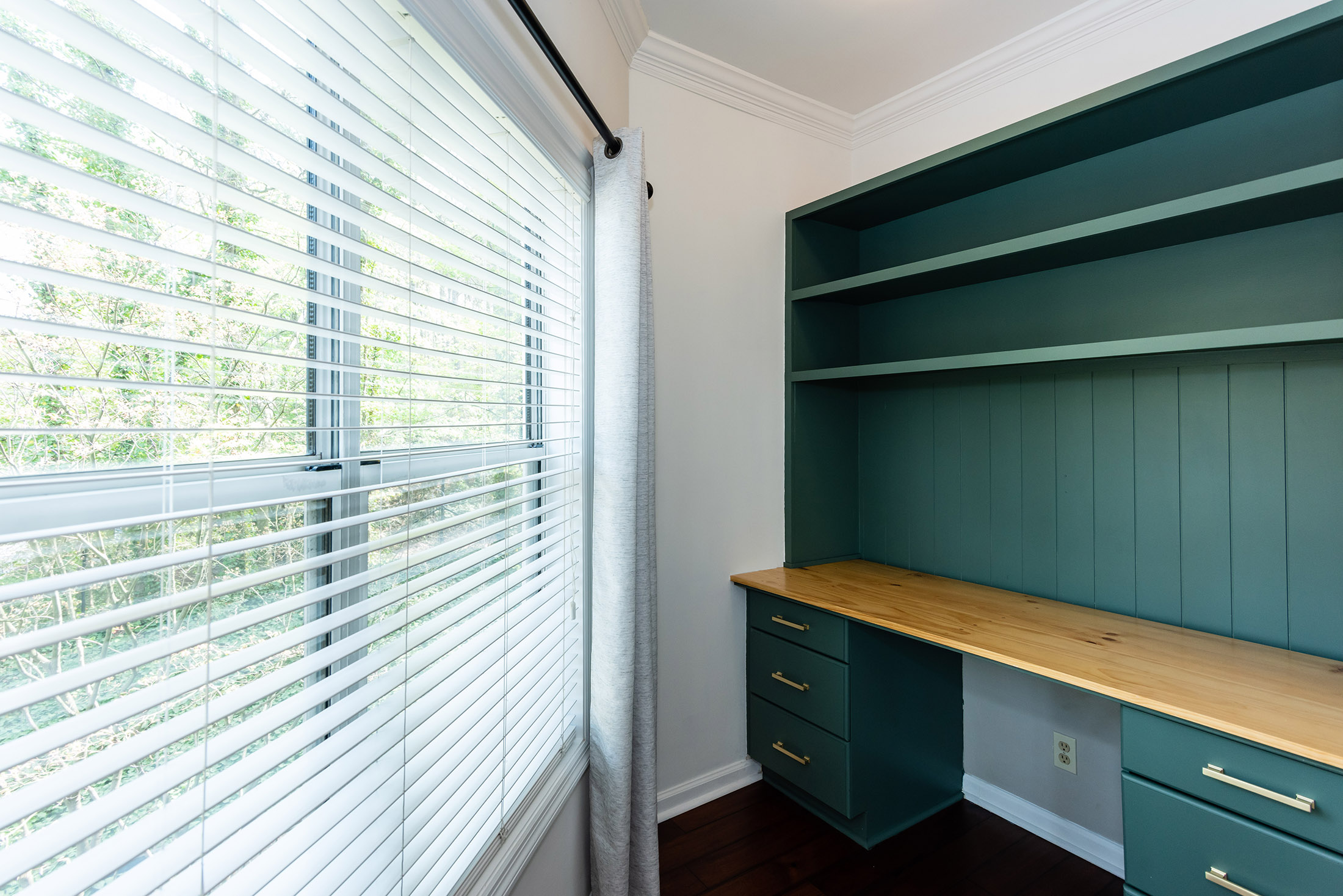  Spacious Corner Unit Condo in Resort-Style Community - 物件實景