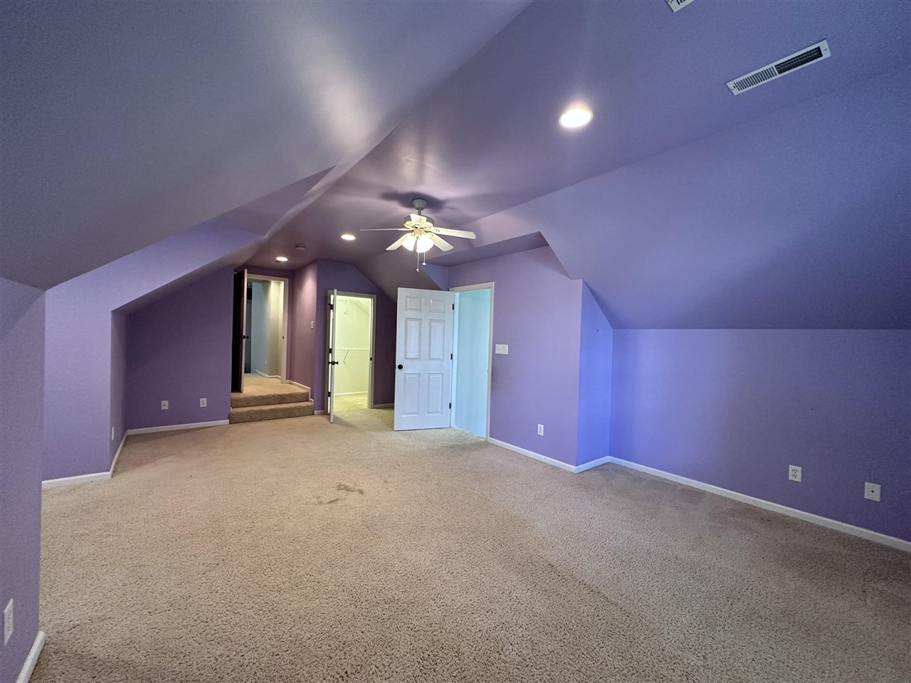 Bowling Green, Kentucky, 42104, United States, 5 Bedrooms Bedrooms, ,3 BathroomsBathrooms,Residential,For Sale,1907465