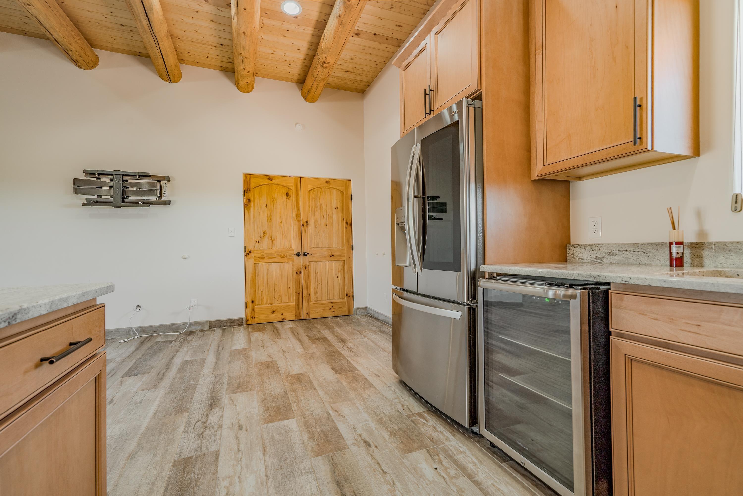 Taos, New Mexico, 87557, United States, 3 Bedrooms Bedrooms, ,2 BathroomsBathrooms,Residential,For Sale,1959300