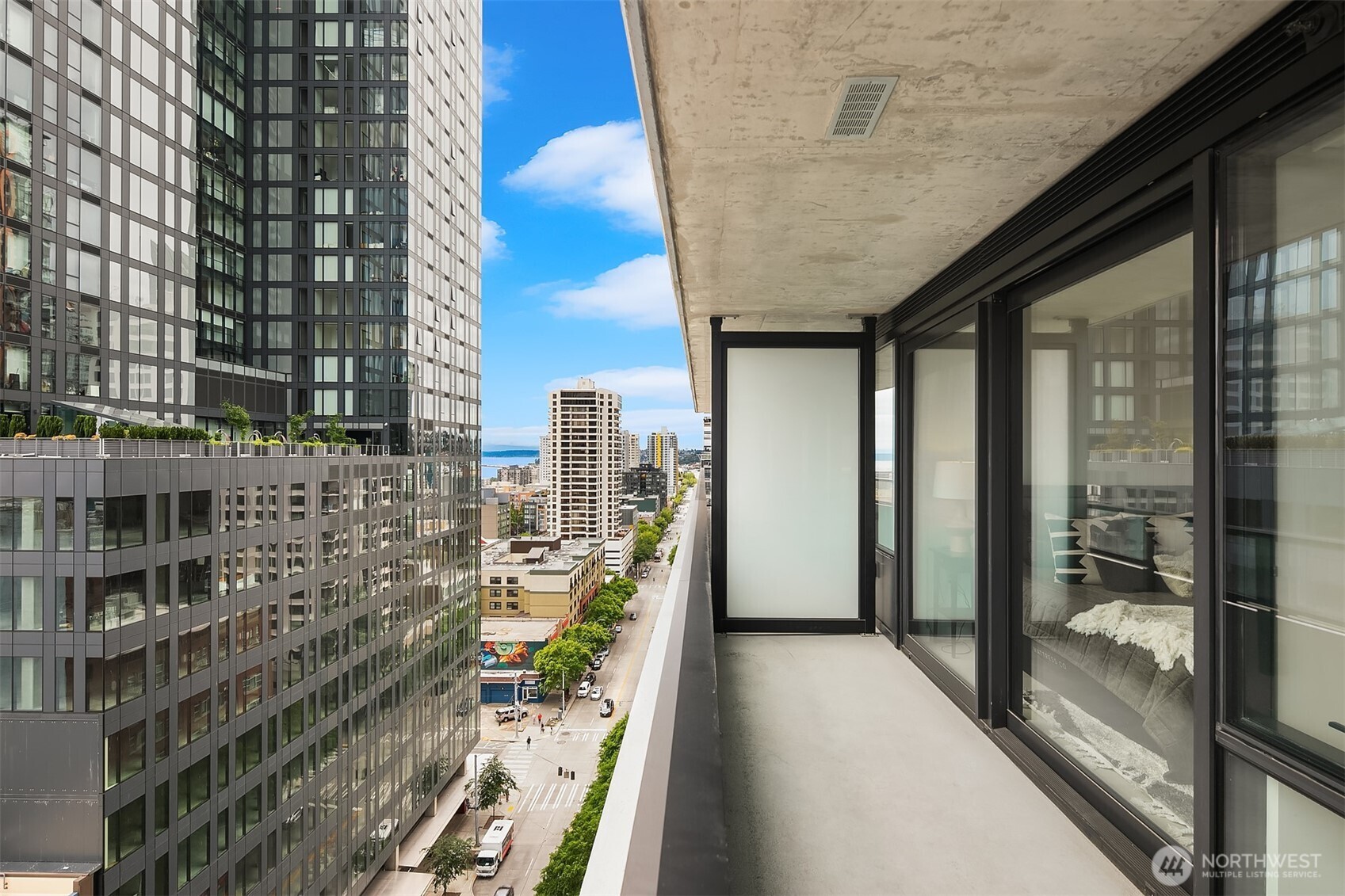Seattle, Washington, 98101, United States, 1 Bedroom Bedrooms, ,1 BathroomBathrooms,Residential,For Sale,1873895