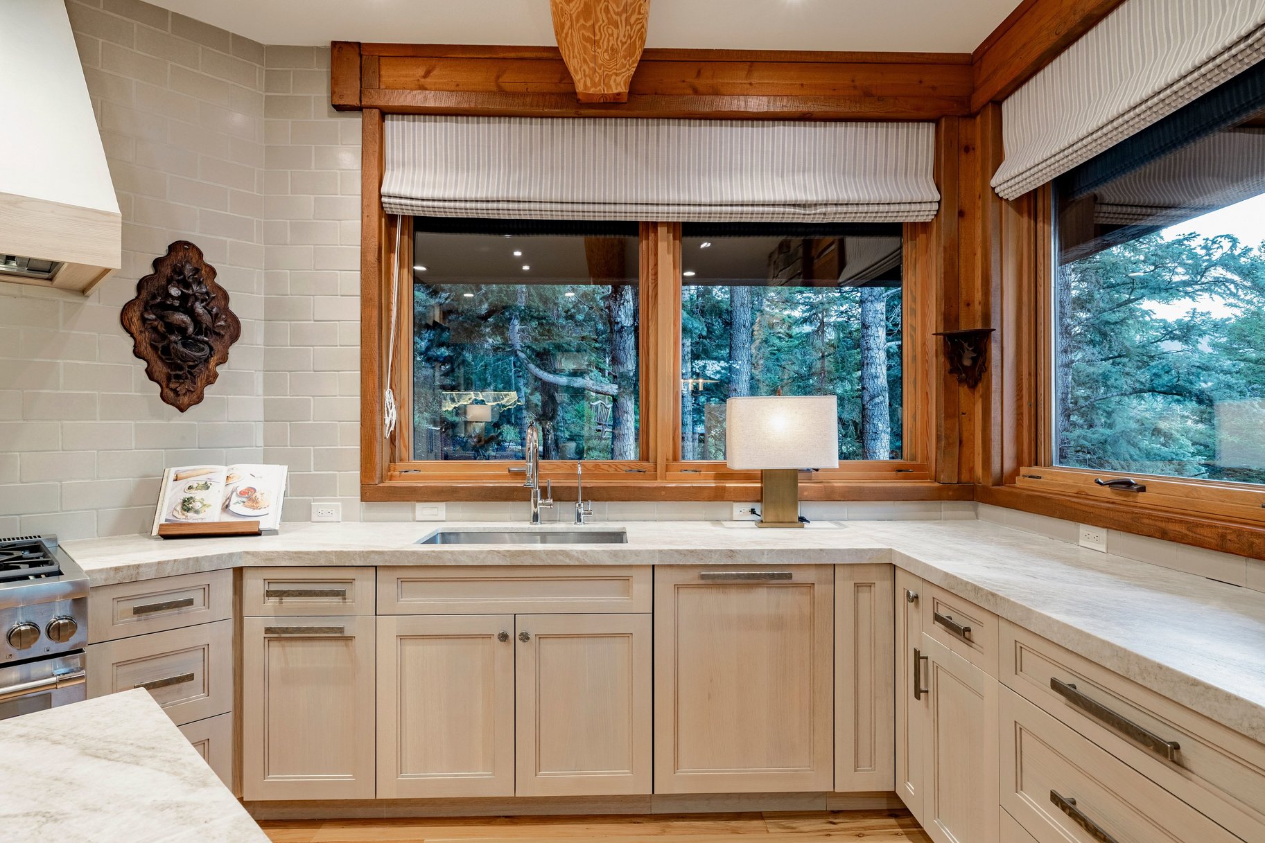  Mountain Transitional Legacy Ski Home in Gated Upper Deer Valley Community - 物件實景