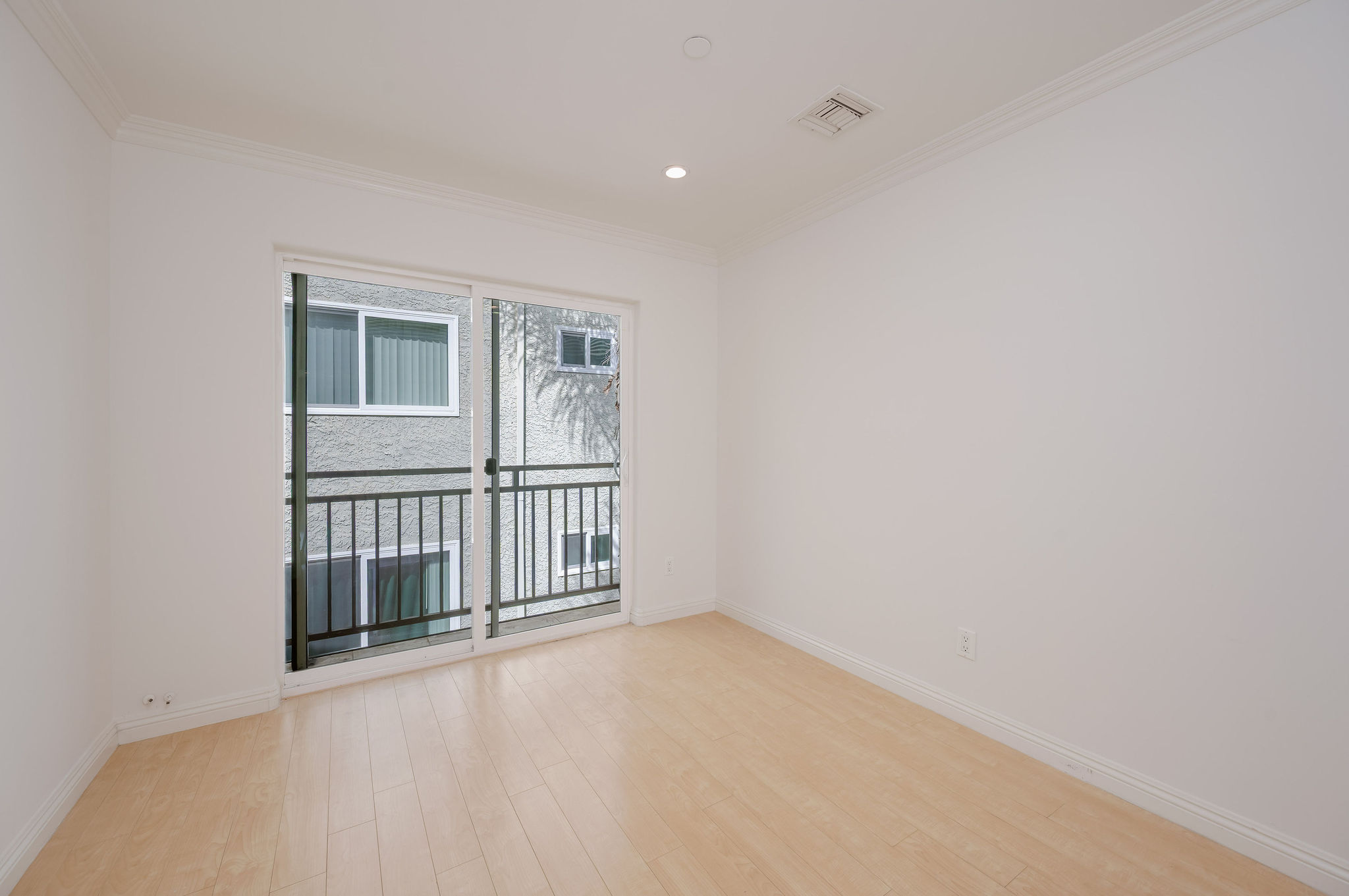  4325 Stern Avenue - 物件實景