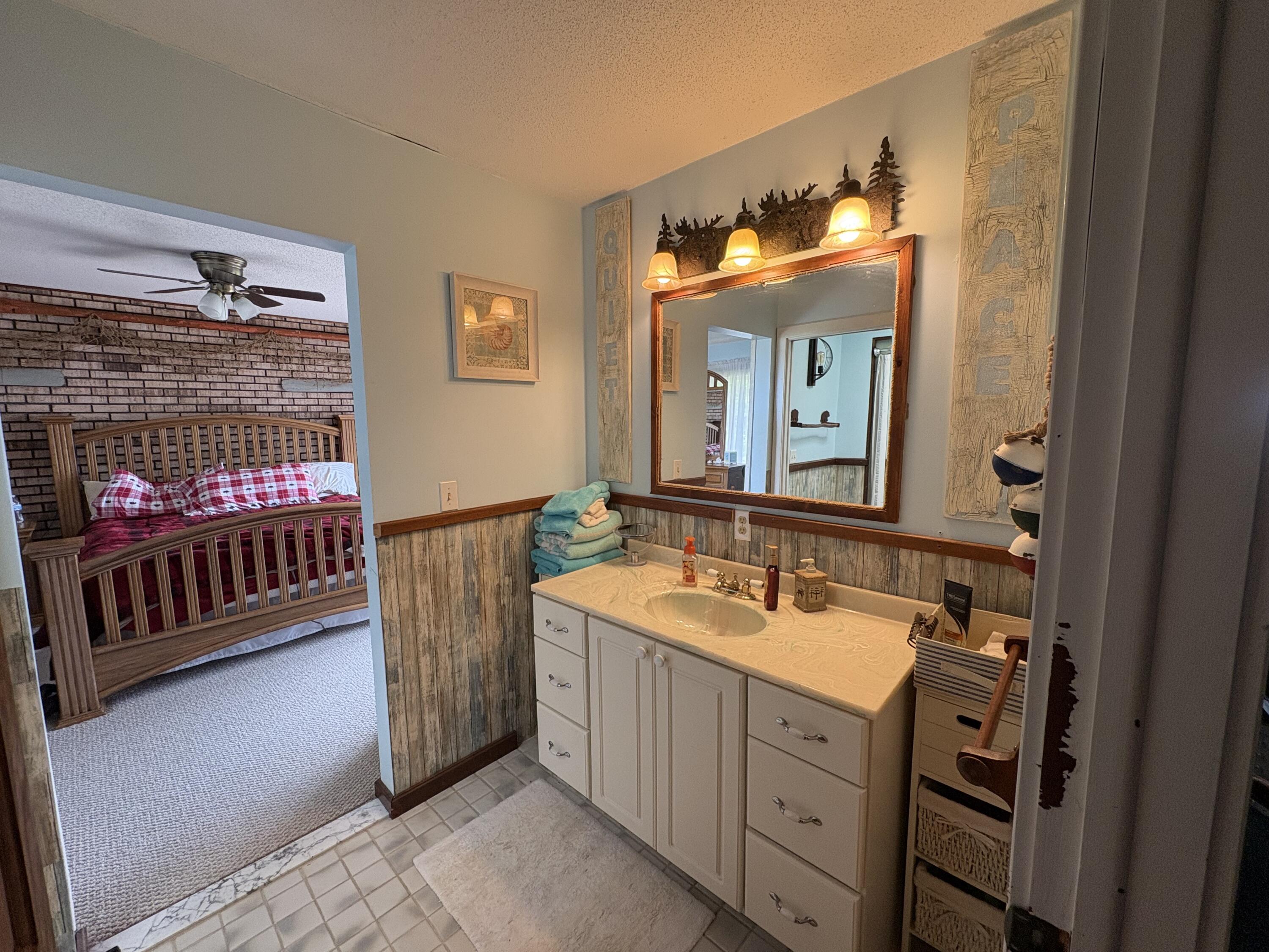 Naubinway, Michigan, 49762, United States, 3 Bedrooms Bedrooms, ,2 BathroomsBathrooms,Residential,For Sale,1840338