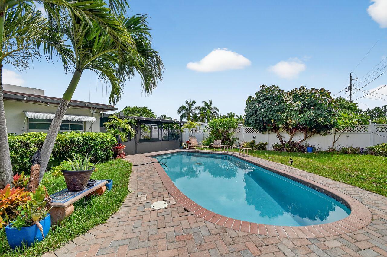 Palm Springs, Florida, 33461, United States, 3 Bedrooms Bedrooms, ,2 BathroomsBathrooms,Residential,For Sale,1901355
