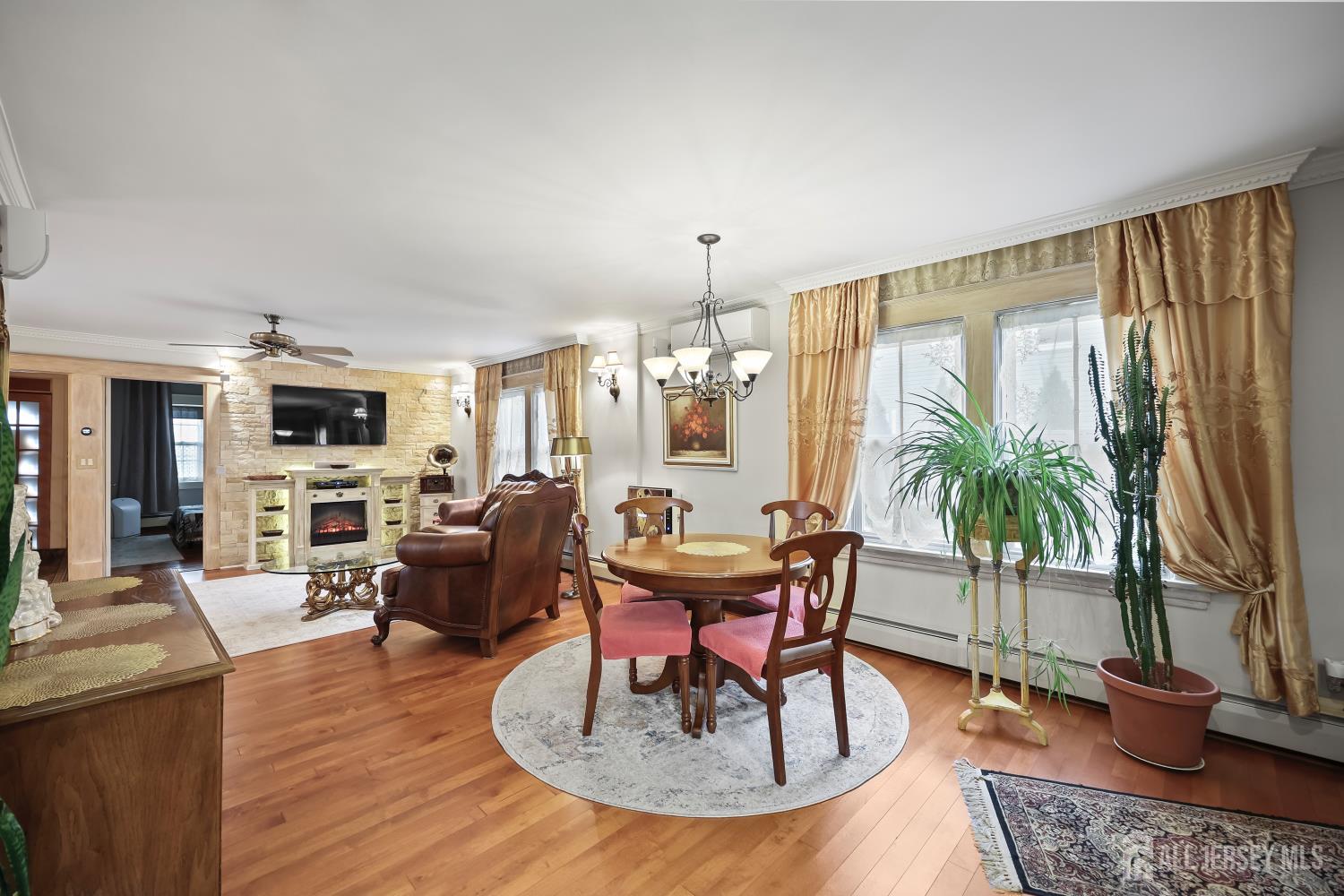 South Amboy, New Jersey, 08879, United States, 4 Bedrooms Bedrooms, ,3 BathroomsBathrooms,Residential,For Sale,1829503