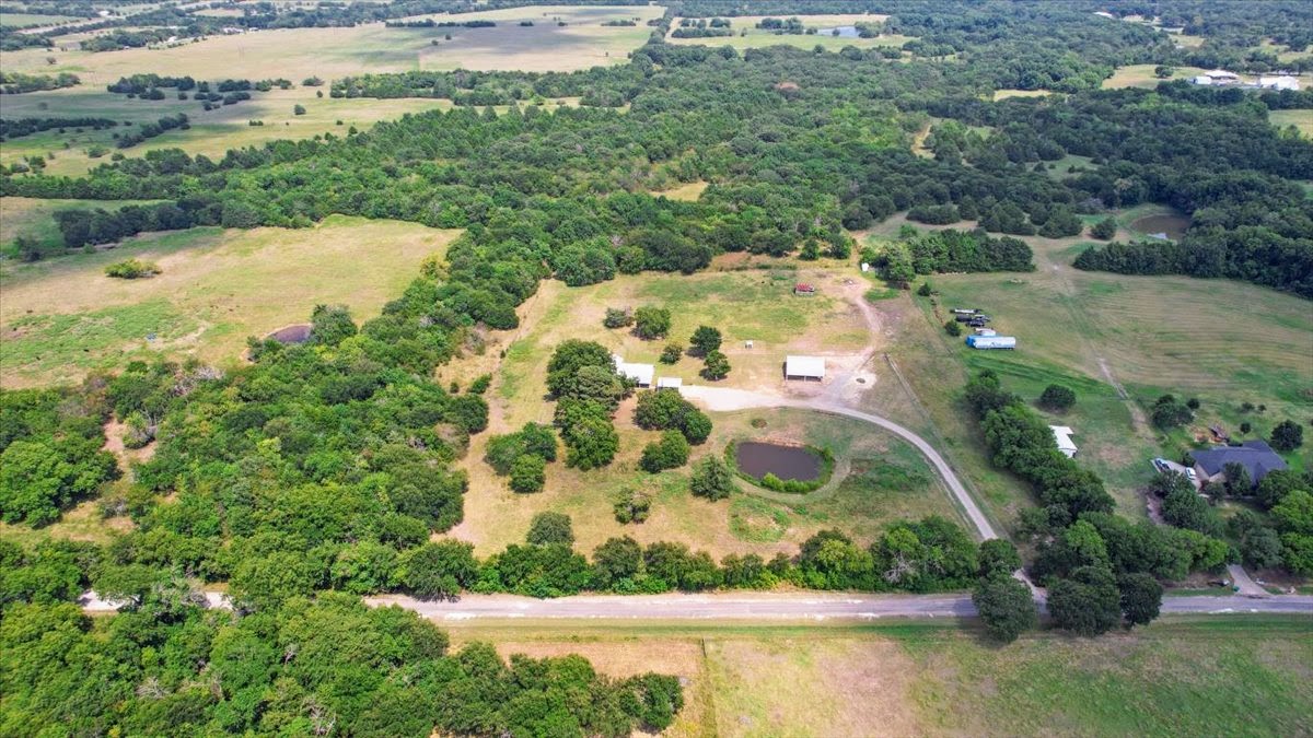 Savoy, Texas, 75479, United States, 3 Bedrooms Bedrooms, ,2 BathroomsBathrooms,Residential,For Sale,1979874