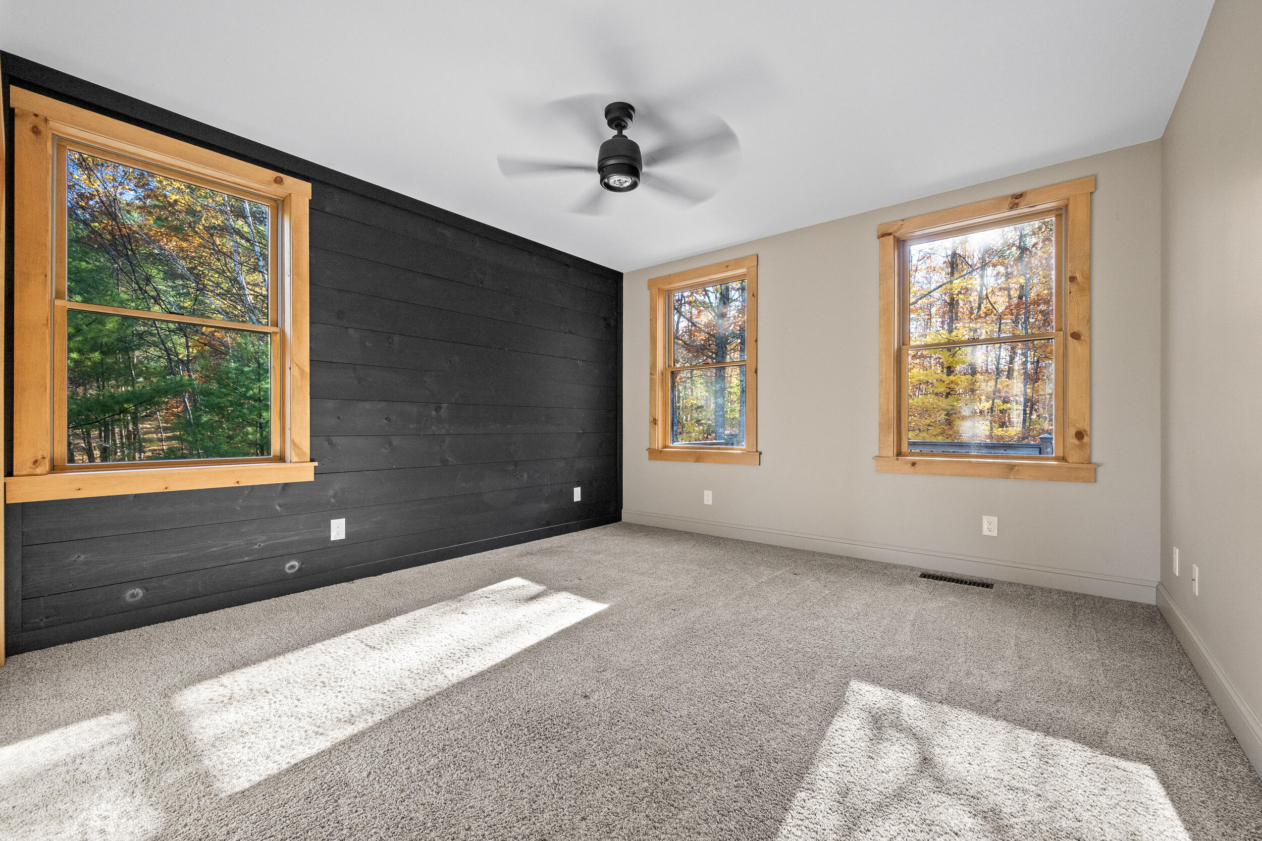 Fryeburg, Maine, 04037, United States, 2 Bedrooms Bedrooms, ,2 BathroomsBathrooms,Residential,For Sale,1988227