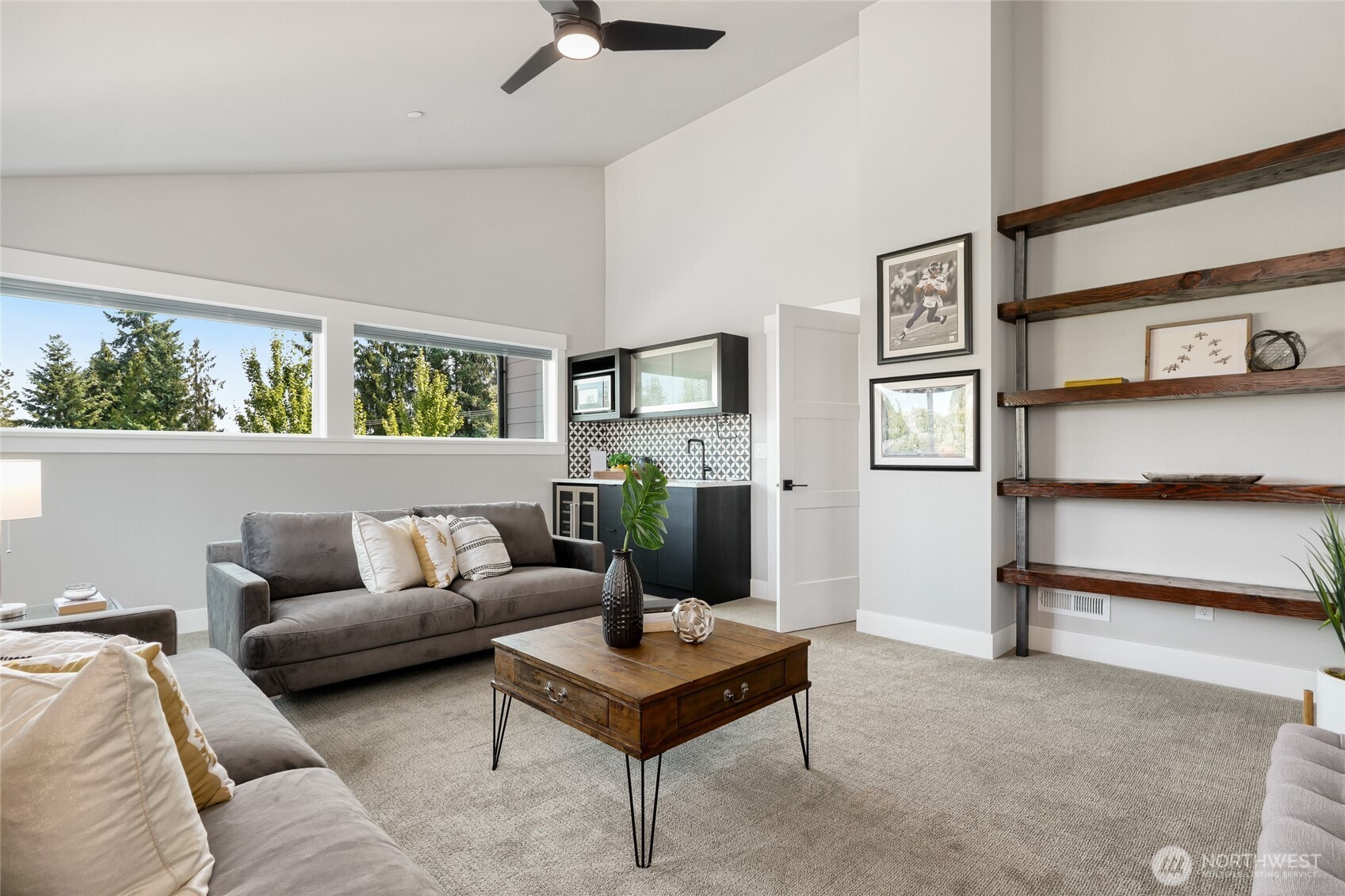 Bothell, Washington, 98021, United States, 5 Bedrooms Bedrooms, ,3 BathroomsBathrooms,Residential,For Sale,1949768