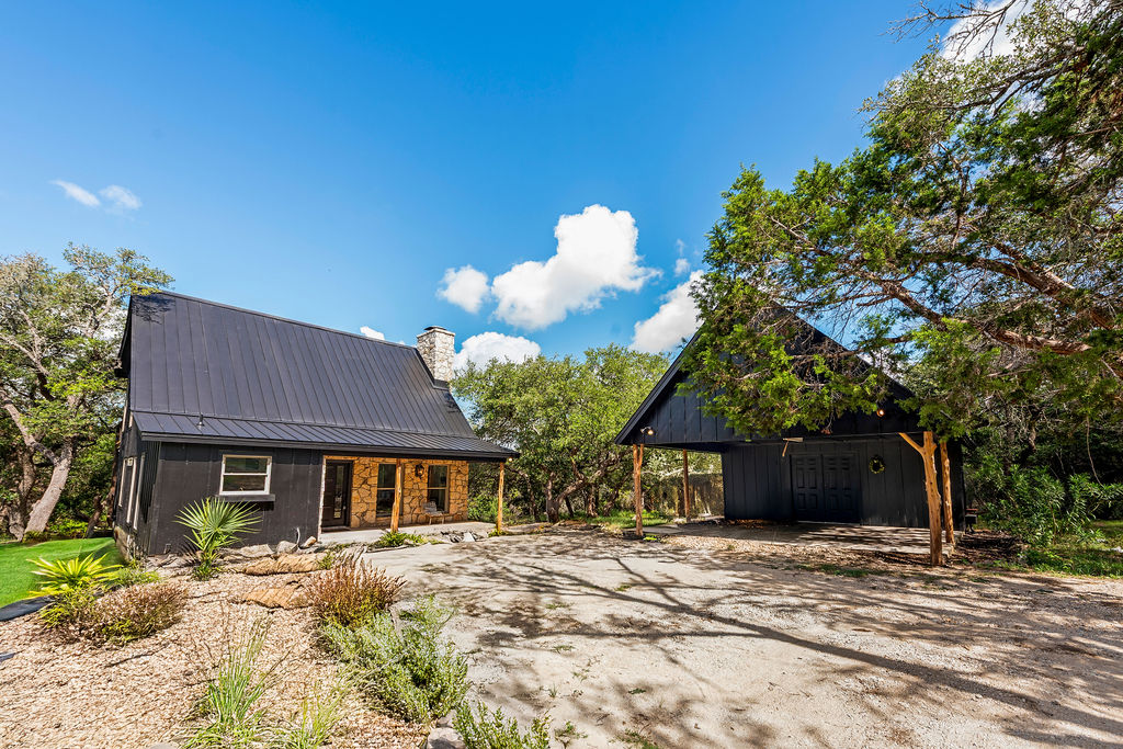 Wimberley, Texas, 78676, United States, 2 Bedrooms Bedrooms, ,2 BathroomsBathrooms,Residential,For Sale,1942649