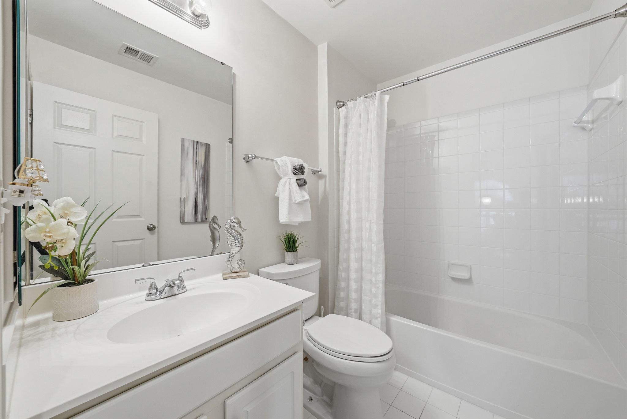 Woodbridge, Virginia, 22191, United States, 3 Bedrooms Bedrooms, ,3 BathroomsBathrooms,Residential,For Sale,2049196