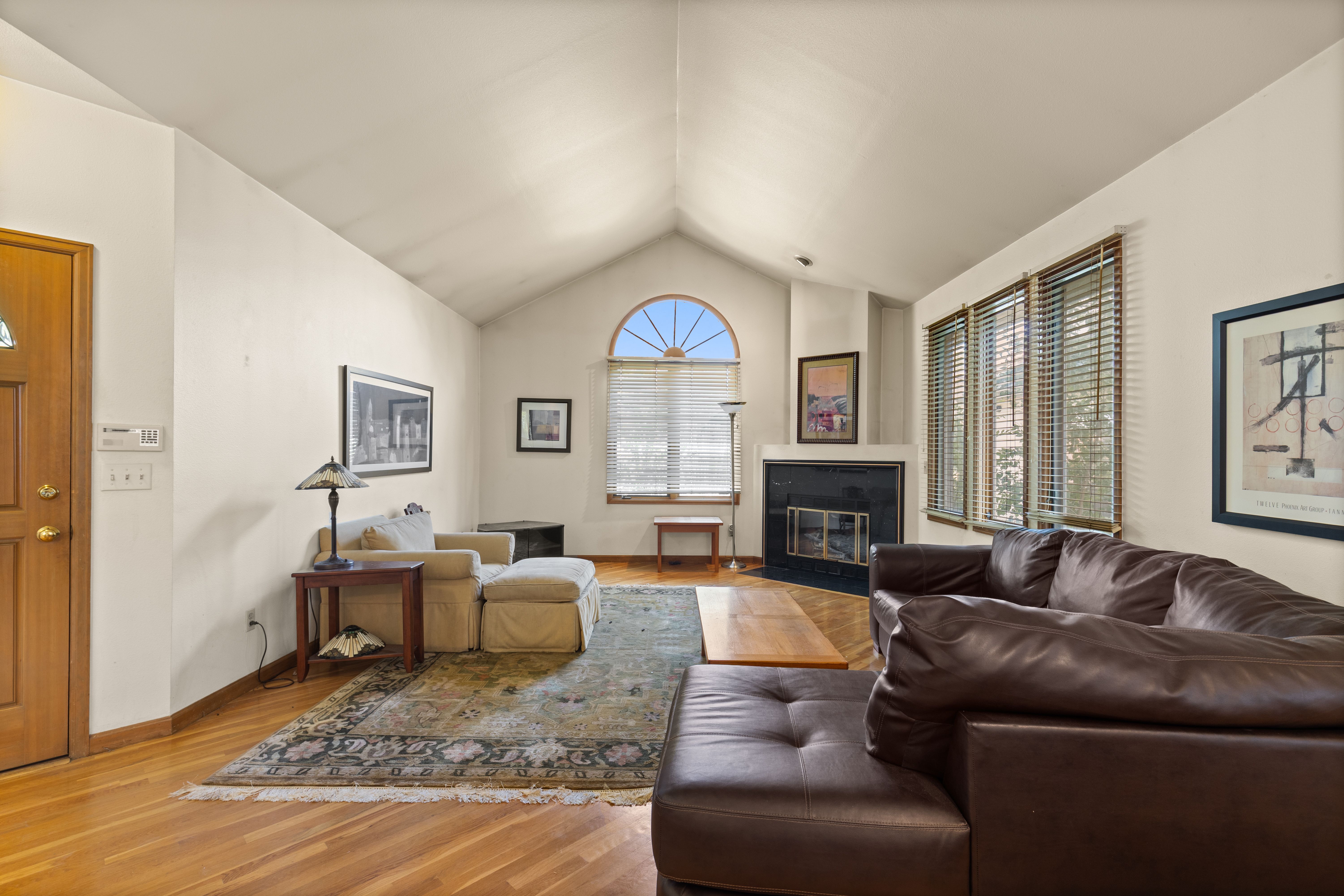 PRIME EAST WASHINGTON PARK OPPORTUNITY - BUILD, RENOVATE OR MAKE IT YOUR OWN - 物件實景