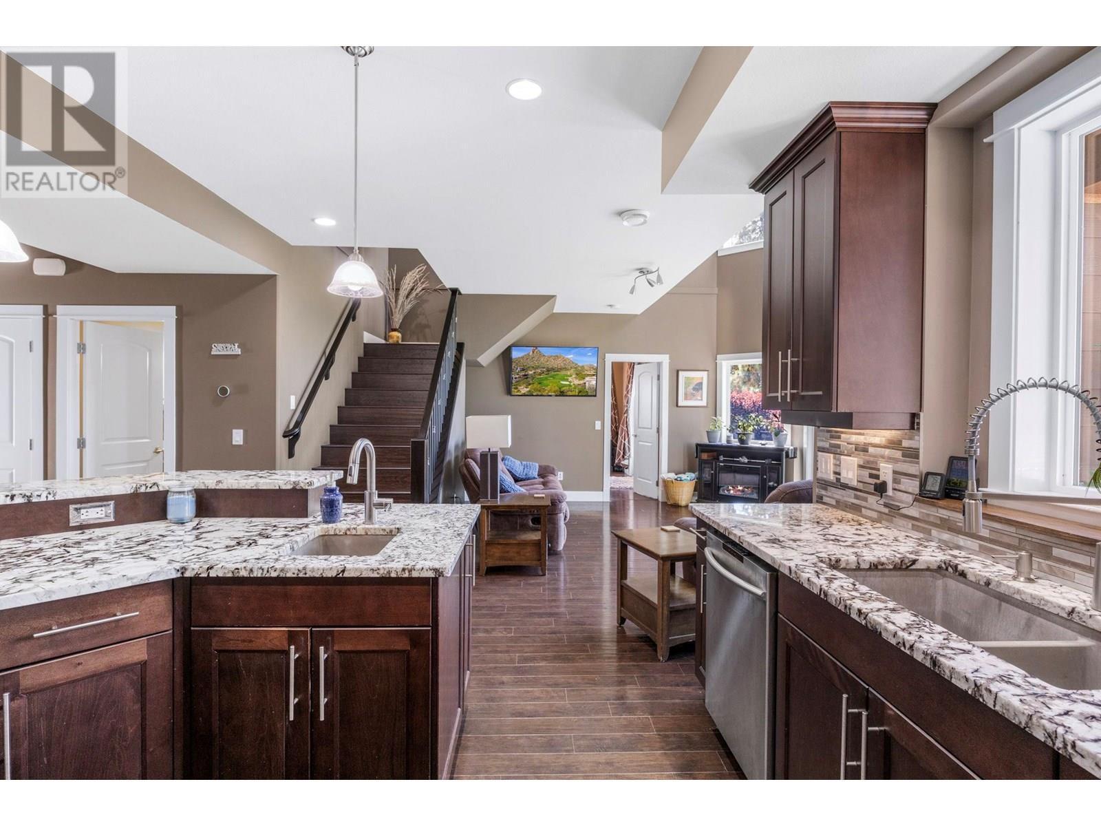 KELOWNA, British Columbia, V1X 7V3, CA, 4 Bedrooms Bedrooms, ,2 BathroomsBathrooms,Residential,For Sale,1948769