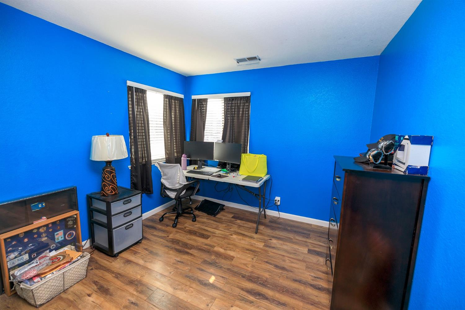 Tracy, California, 95376, United States, 4 Bedrooms Bedrooms, ,3 BathroomsBathrooms,Residential,For Sale,1980511