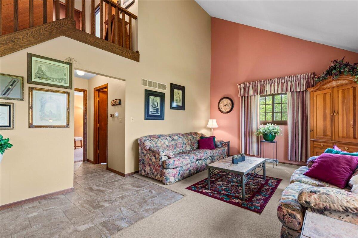West Bend, Wisconsin, 53095, United States, 3 Bedrooms Bedrooms, ,2 BathroomsBathrooms,Residential,For Sale,1917208