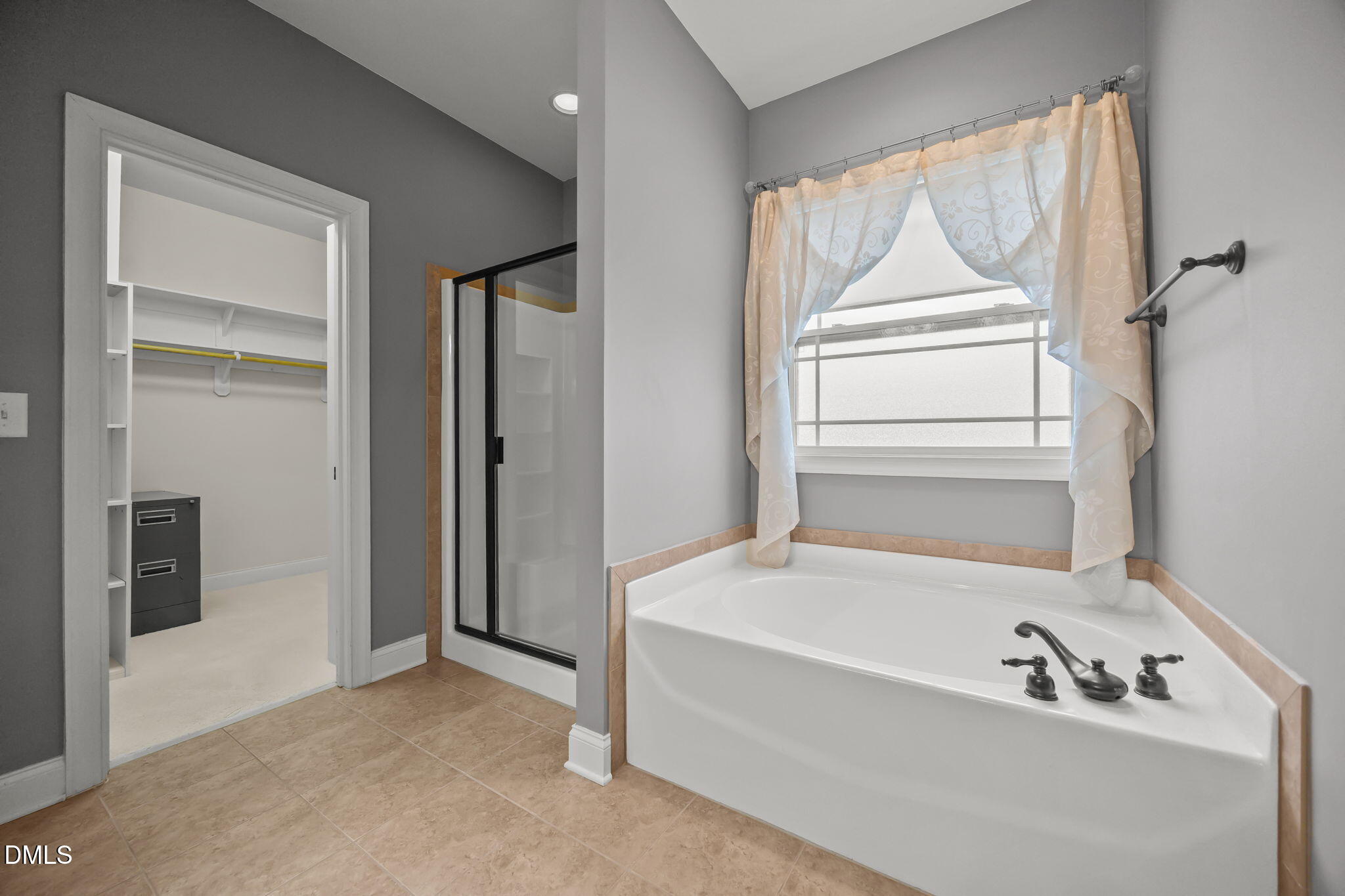 Wake Forest, North Carolina, 27587, United States, 3 Bedrooms Bedrooms, ,3 BathroomsBathrooms,Residential,For Sale,1985038