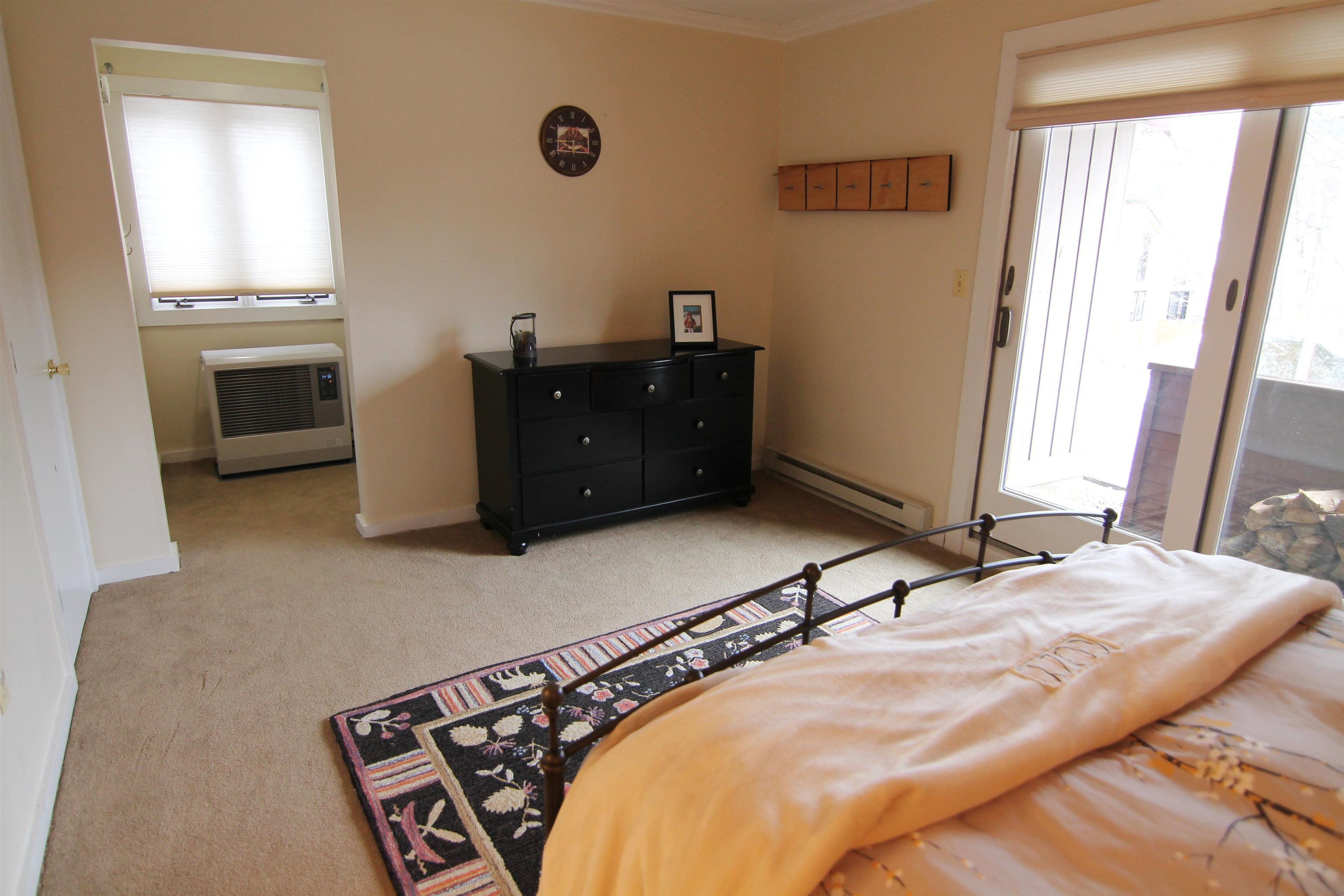 Lincoln, New Hampshire, 03251, United States, 3 Bedrooms Bedrooms, ,2 BathroomsBathrooms,Residential,For Sale,1732060