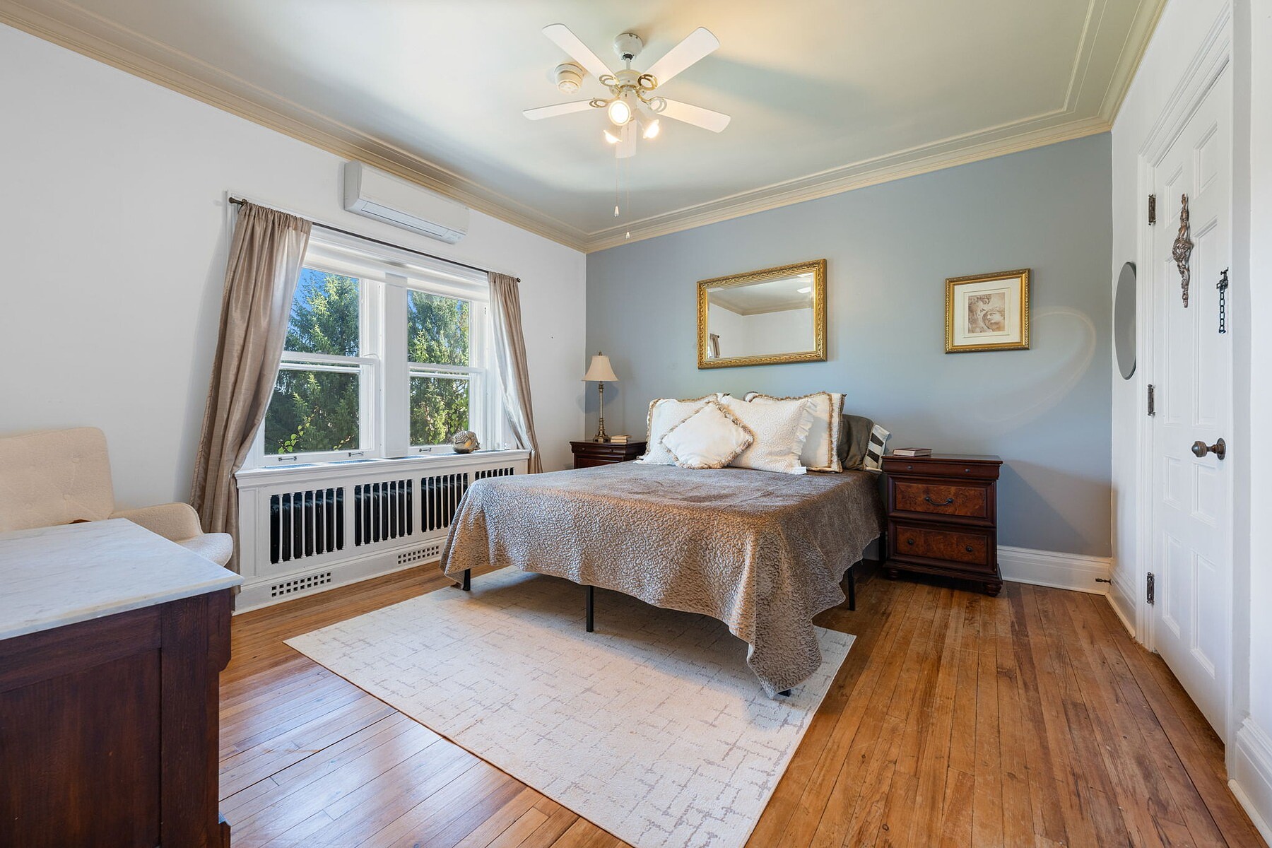  Neo-Classical Revival Home - 物件實景