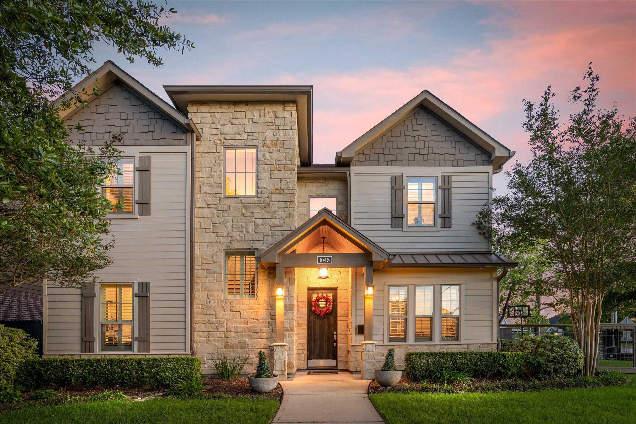  1045 Rosepoint Street - 物件實景