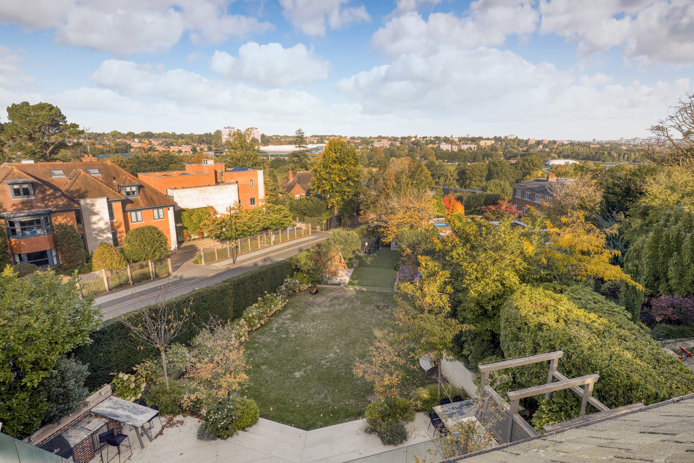  A six-bedroom Wimbledon Village house with far-reaching views and large garden - 物件實景