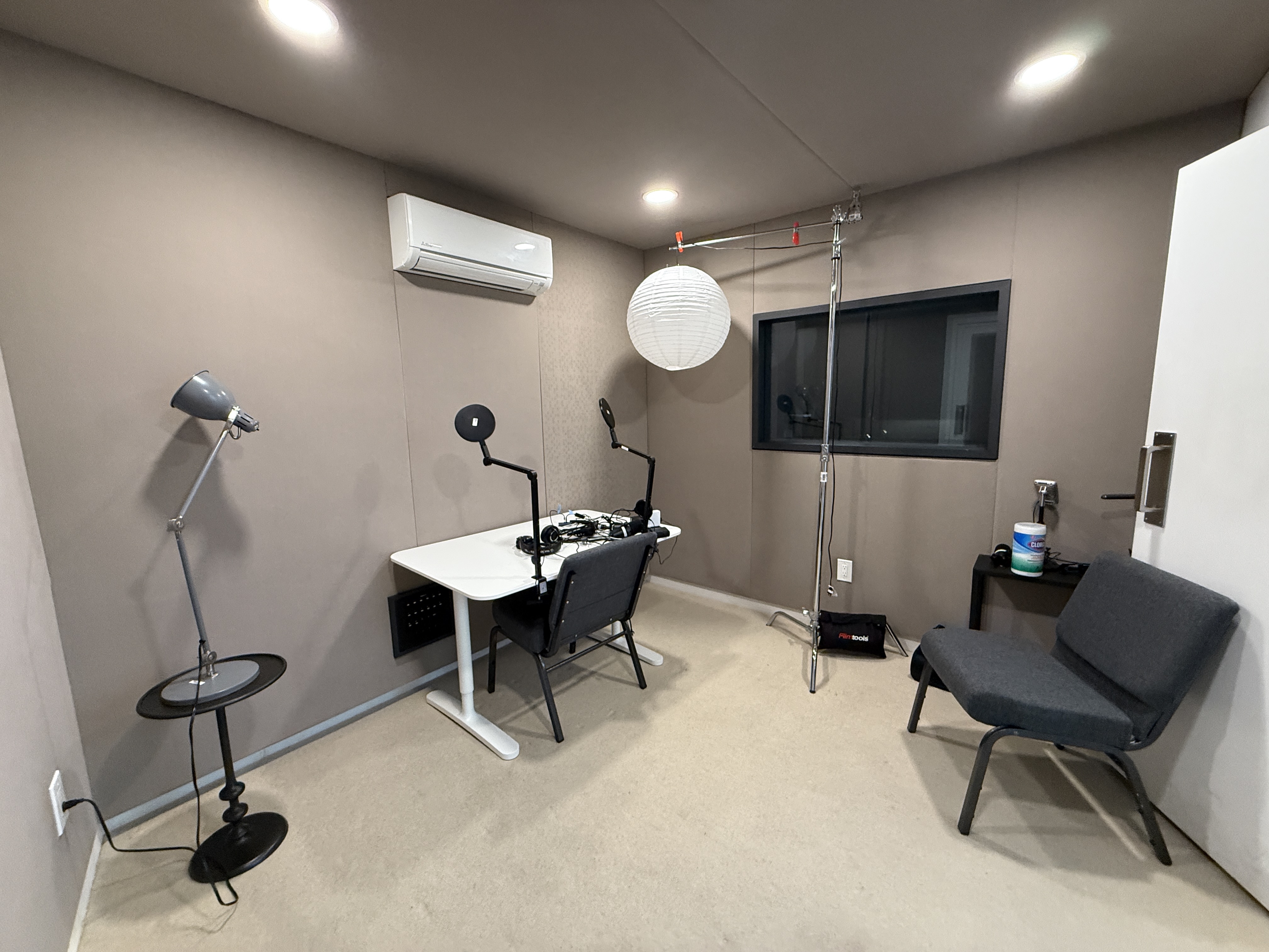 Venice, California, 90291, United States, 2 Bedrooms Bedrooms, ,2 BathroomsBathrooms,Residential,For Sale,1989635