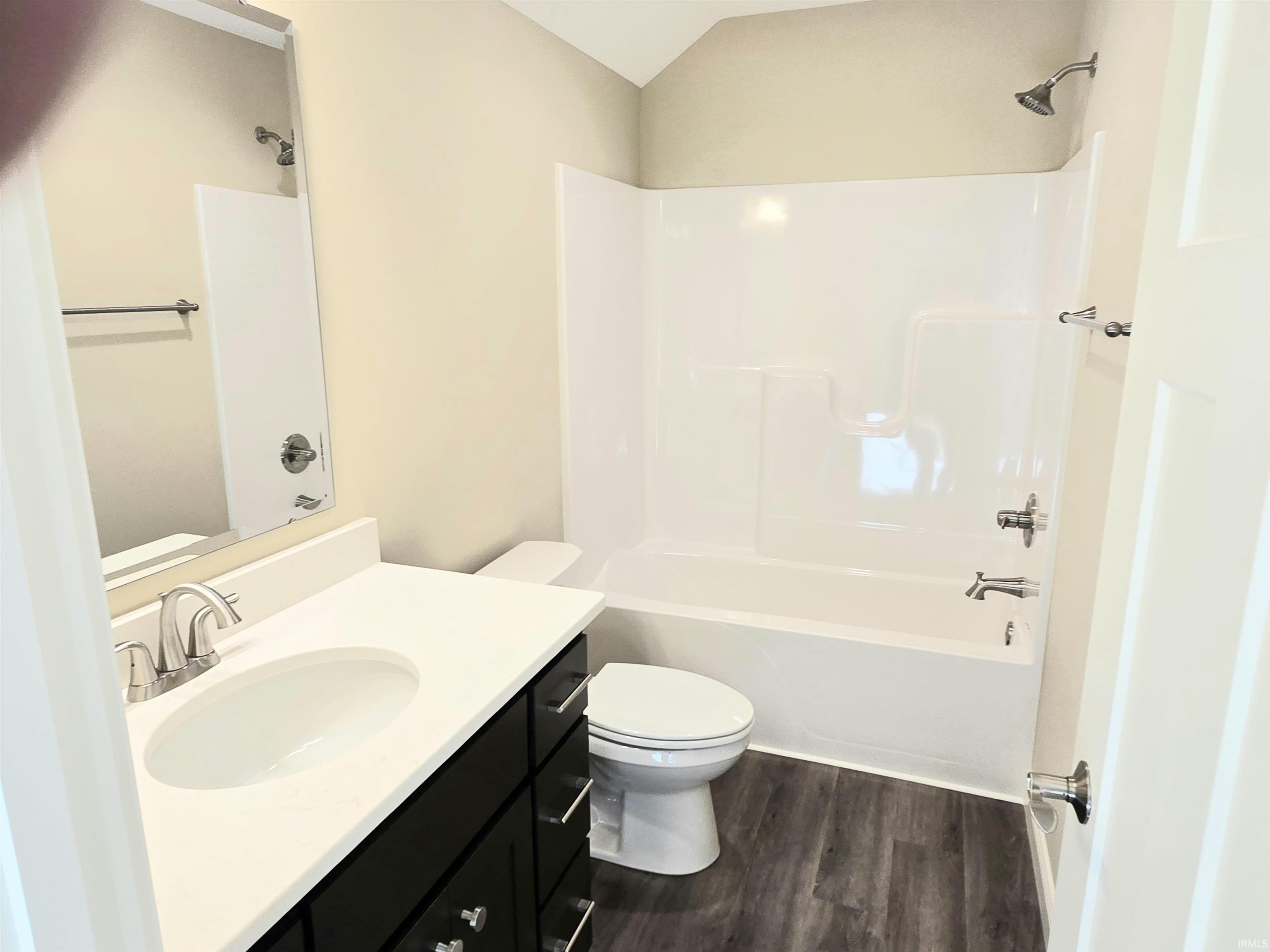 Fort Wayne, Indiana, 46818, United States, 3 Bedrooms Bedrooms, ,3 BathroomsBathrooms,Residential,For Sale,1974976