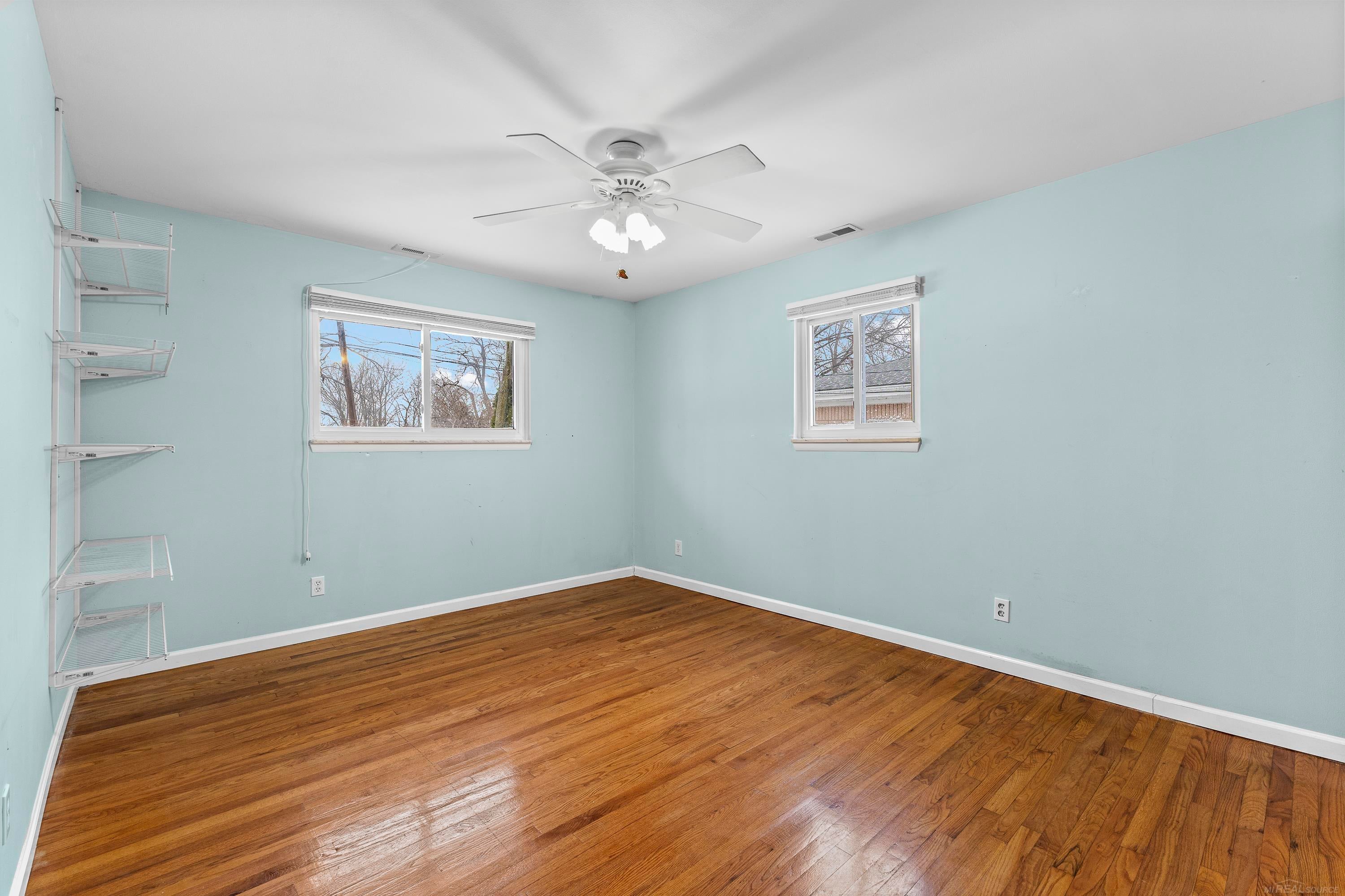 Harrison Twp, Michigan, 48045, United States, 3 Bedrooms Bedrooms, ,2 BathroomsBathrooms,Residential,For Sale,2005468