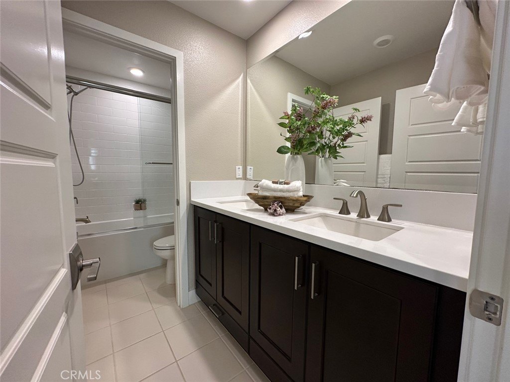 Irvine, California, 92618, United States, 3 Bedrooms Bedrooms, ,4 BathroomsBathrooms,Residential,For Sale,1987840