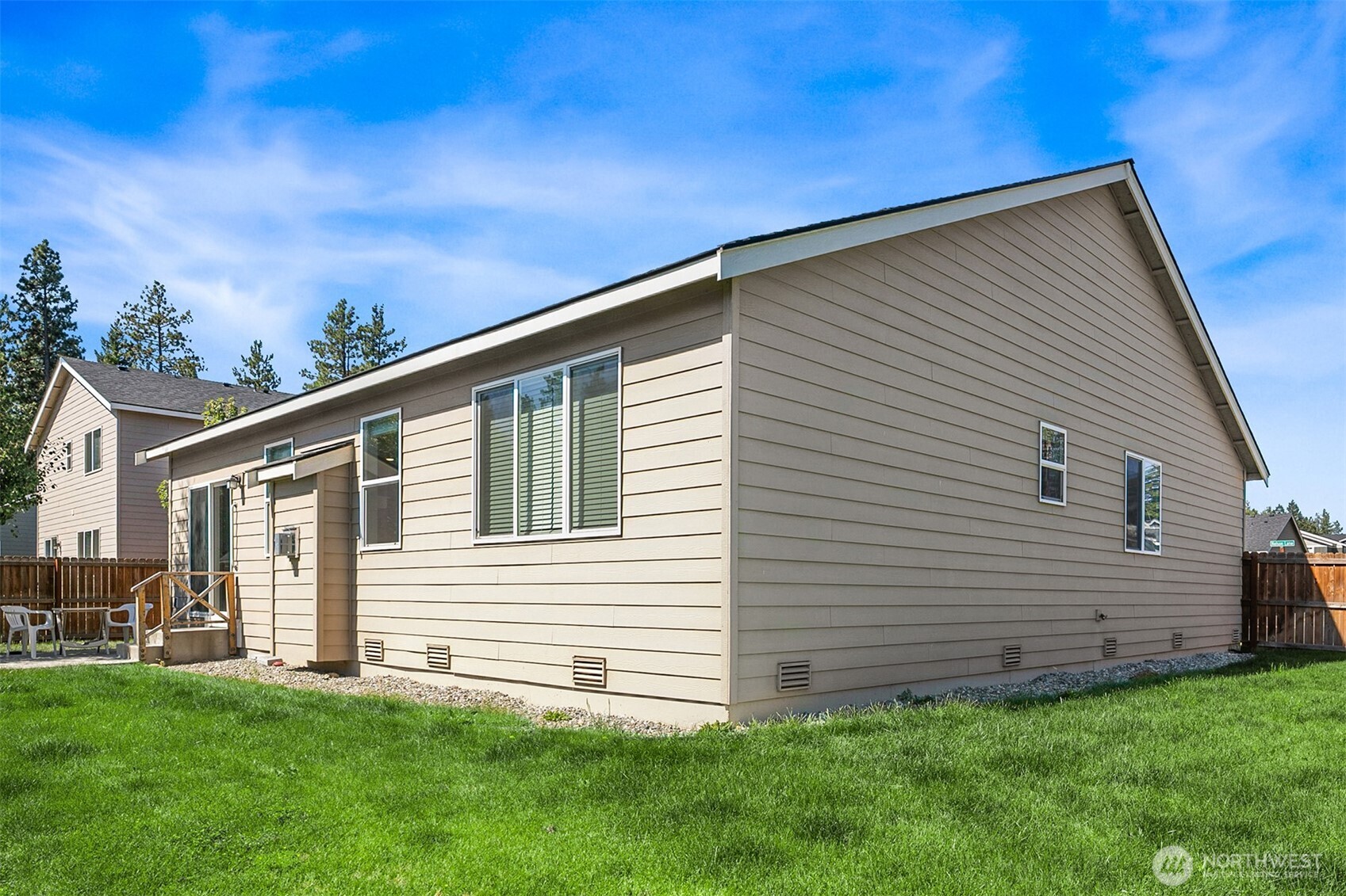 Cle Elum, Washington, 98922, United States, 3 Bedrooms Bedrooms, ,1 BathroomBathrooms,Residential,For Sale,1917547