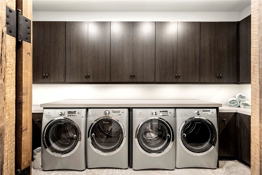 Indian Wells, California, 92210, United States, 5 Bedrooms Bedrooms, ,7 BathroomsBathrooms,Residential,For Sale,2001753