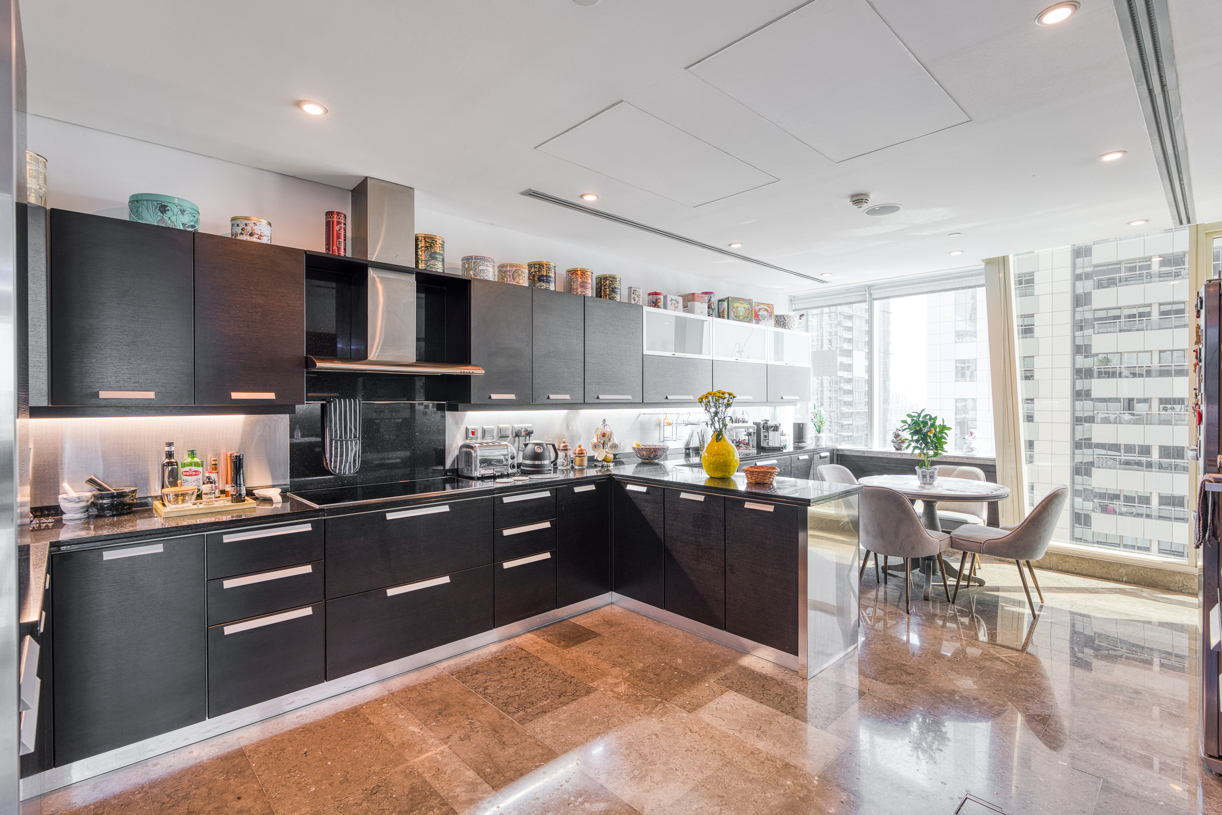  Characterful High-Floor Apartment in Dubai Marina - 物件實景