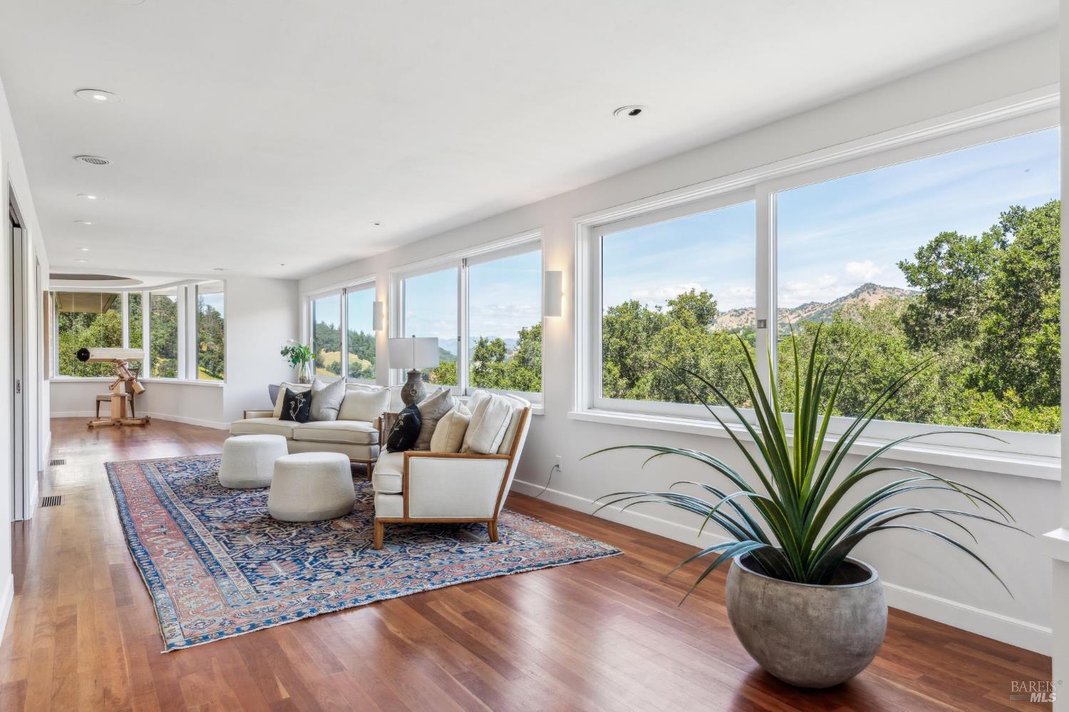 Napa, California, 94558, United States, 6 Bedrooms Bedrooms, ,8 BathroomsBathrooms,Residential,For Sale,1838690