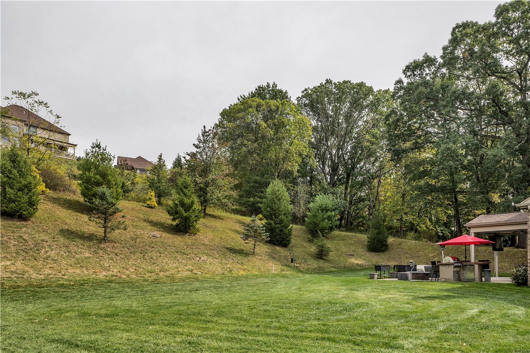 Peters Twp, Pennsylvania, 15317, United States, 4 Bedrooms Bedrooms, ,4 BathroomsBathrooms,Residential,For Sale,2002286